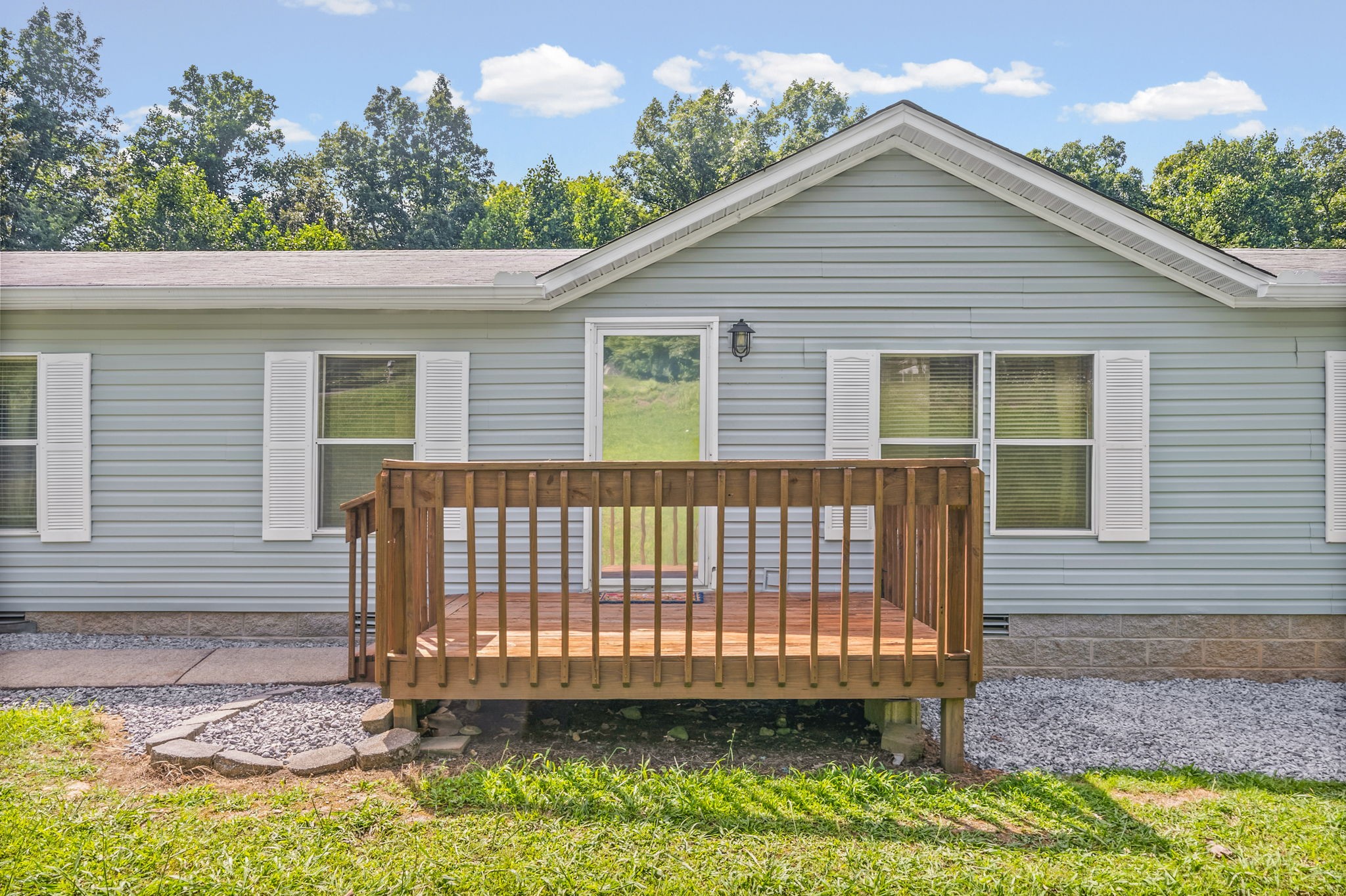 4736 Mickle Ln Property Photo 6