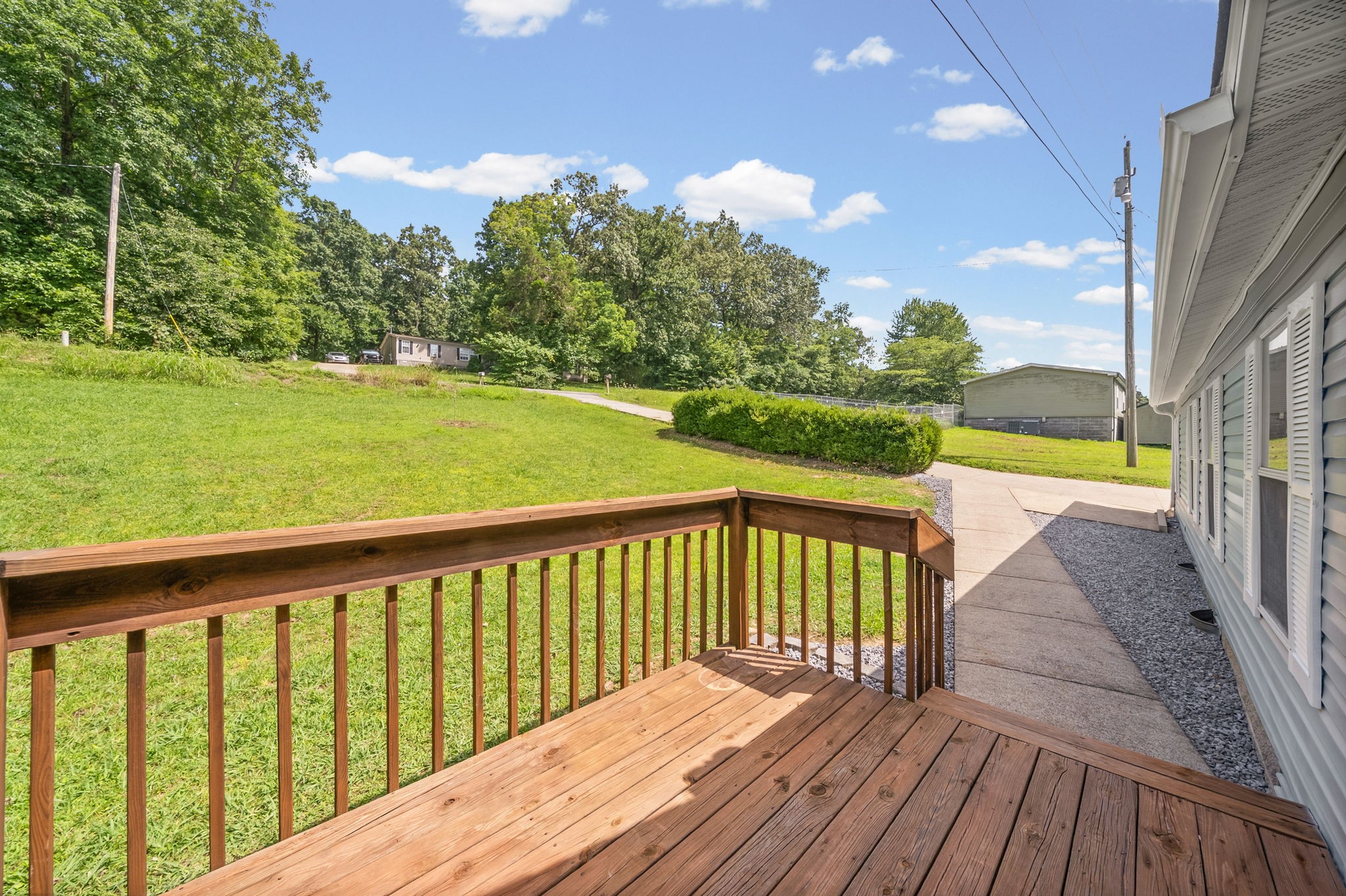 4736 Mickle Ln Property Photo 7