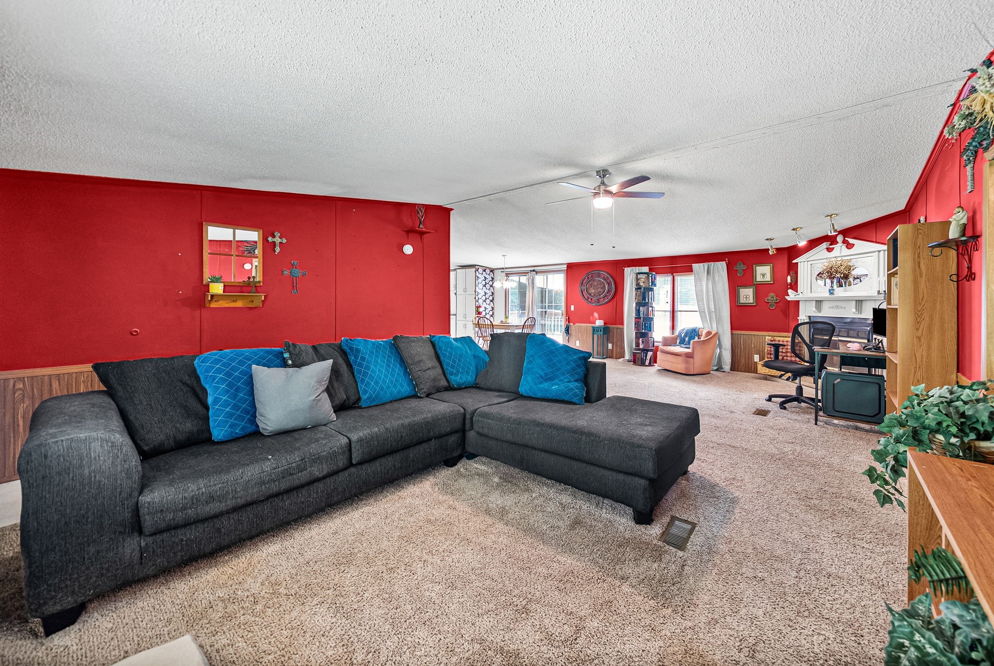 4736 Mickle Ln Property Photo 10