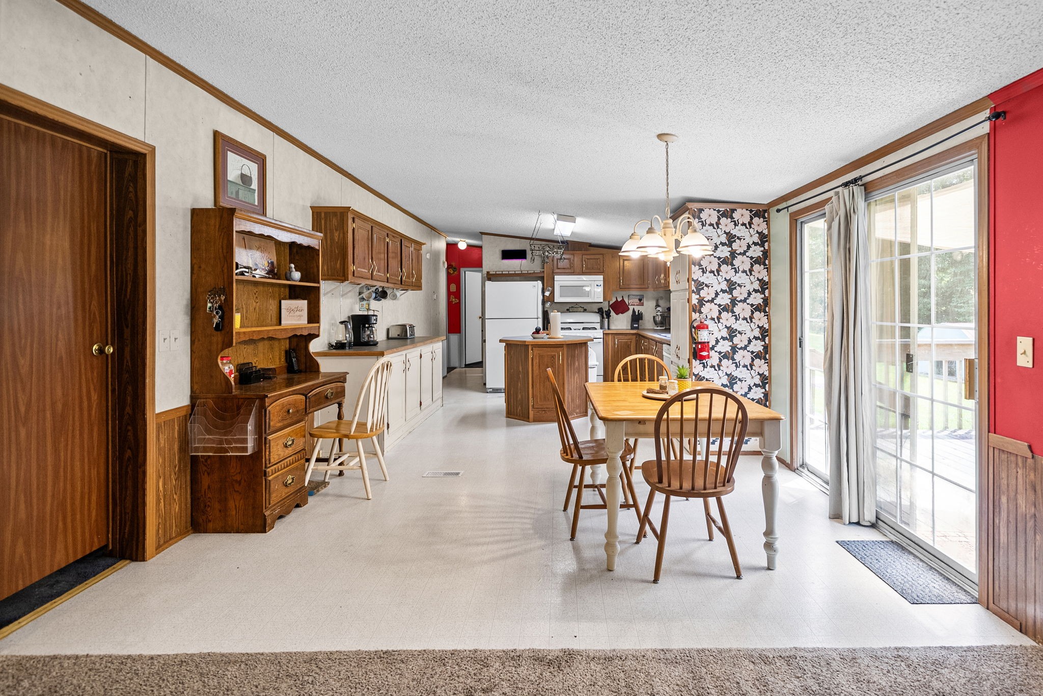 4736 Mickle Ln Property Photo 11