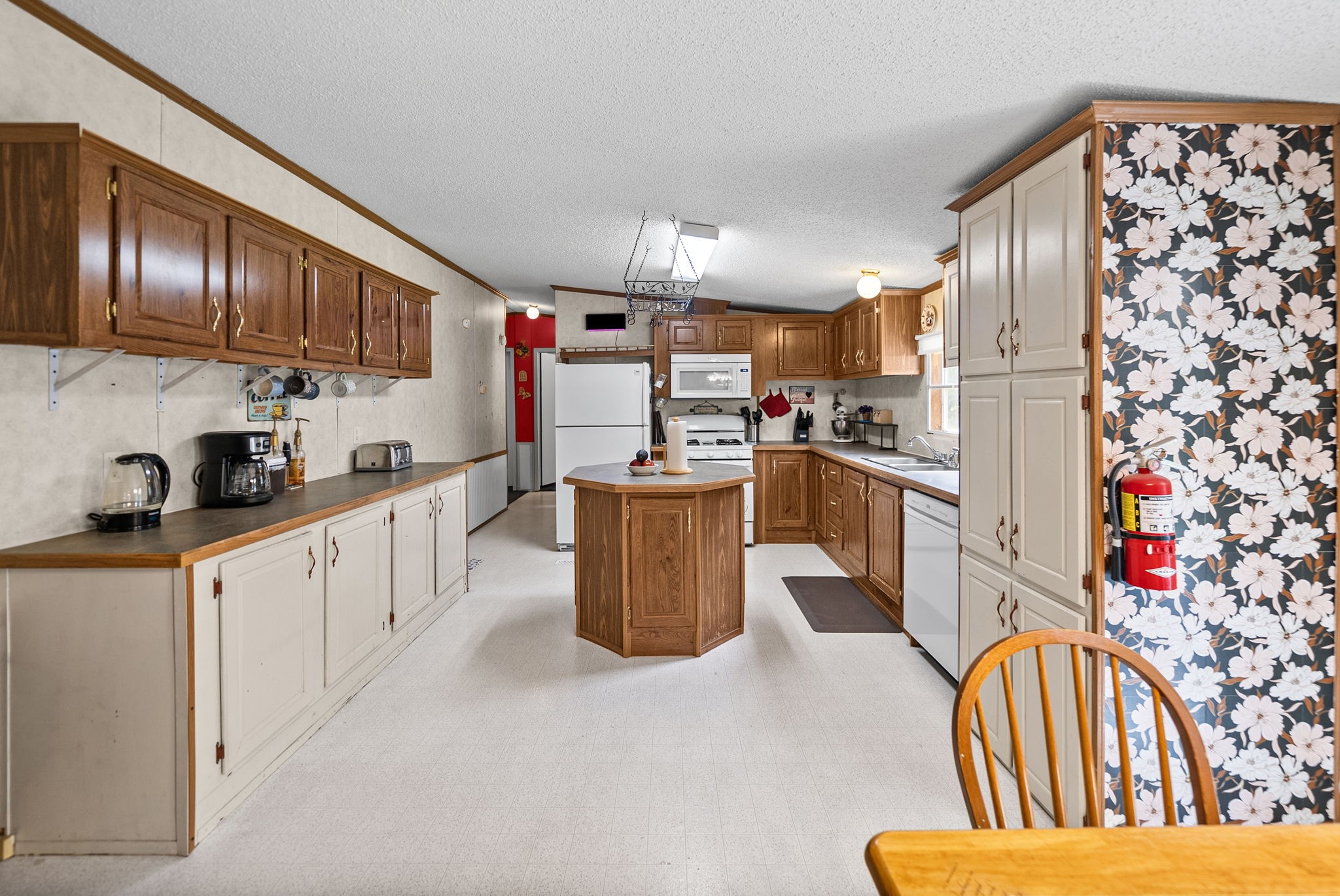 4736 Mickle Ln Property Photo 13
