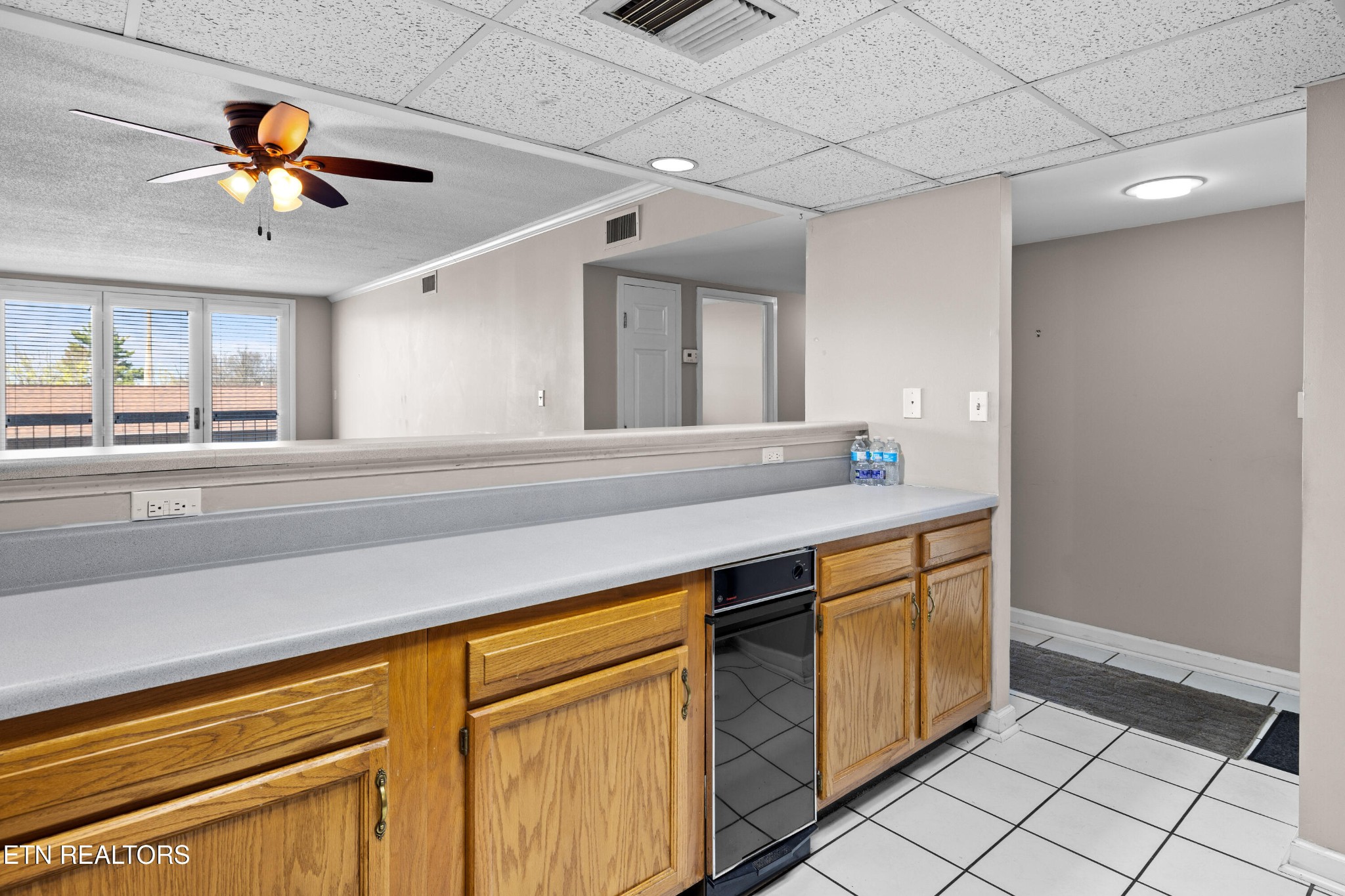 111 Regal Tower Property Photo 7