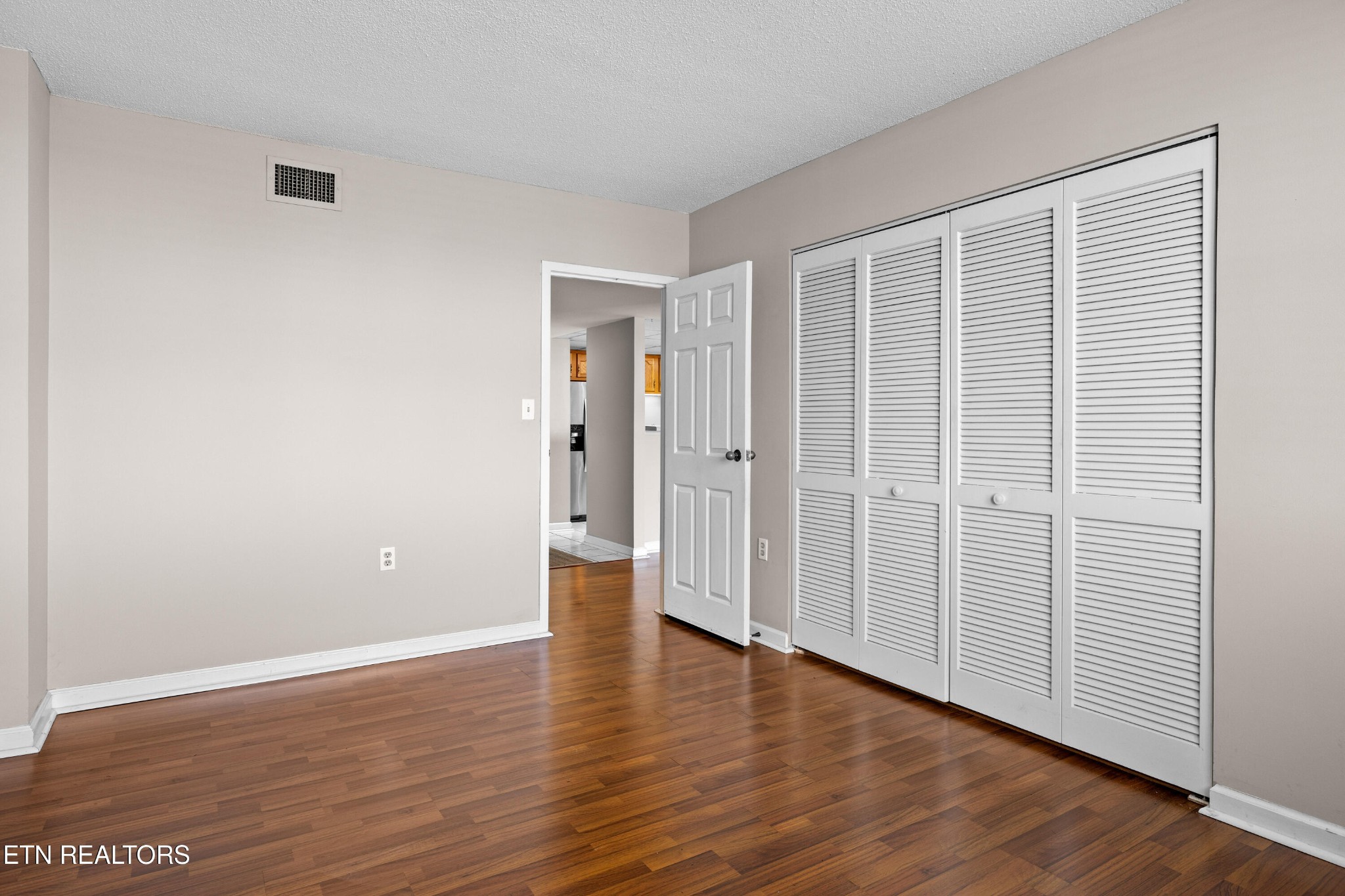 111 Regal Tower Property Photo 14