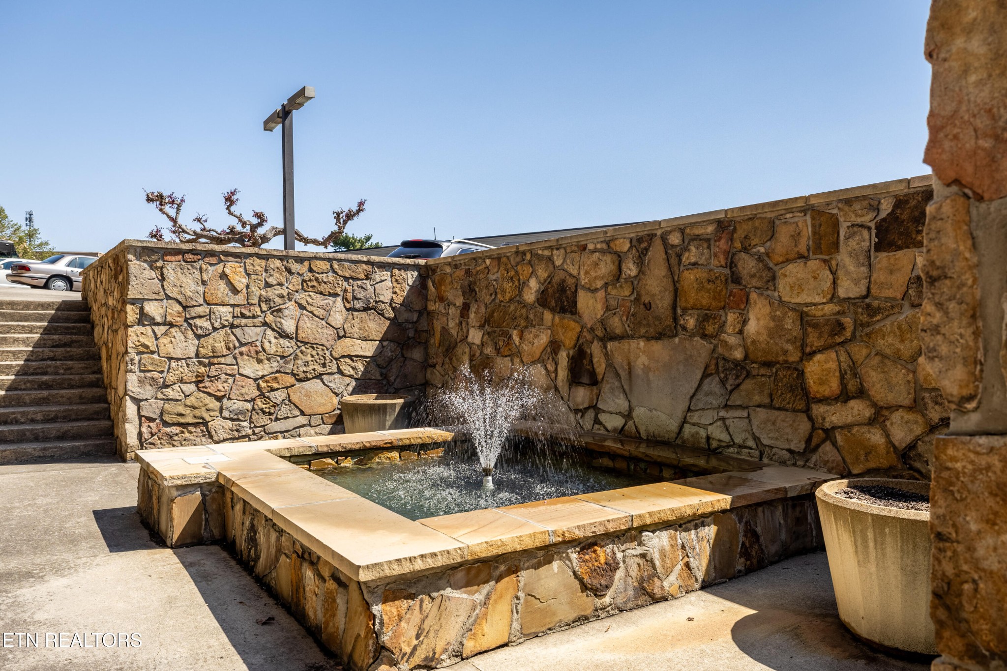 111 Regal Tower Property Photo 21