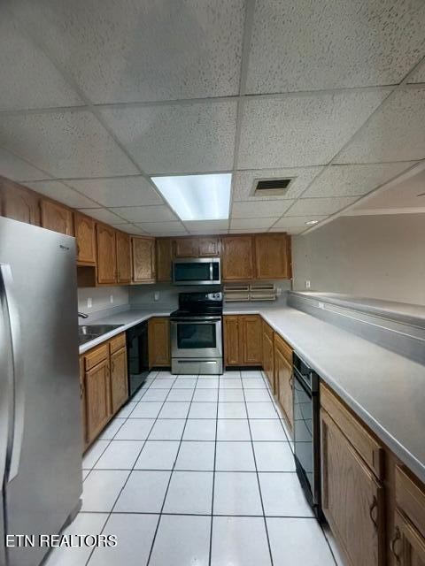 111 Regal Tower Property Photo 28