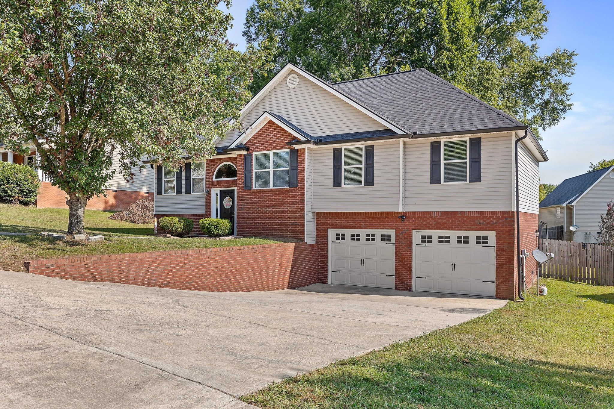 42 Willowbrook Drive Property Photo 1