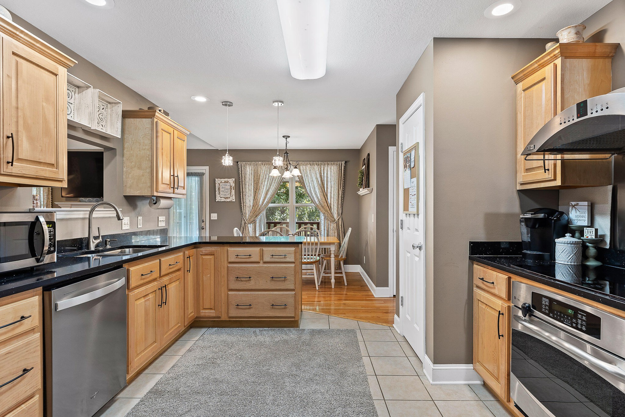 42 Willowbrook Drive Property Photo 8