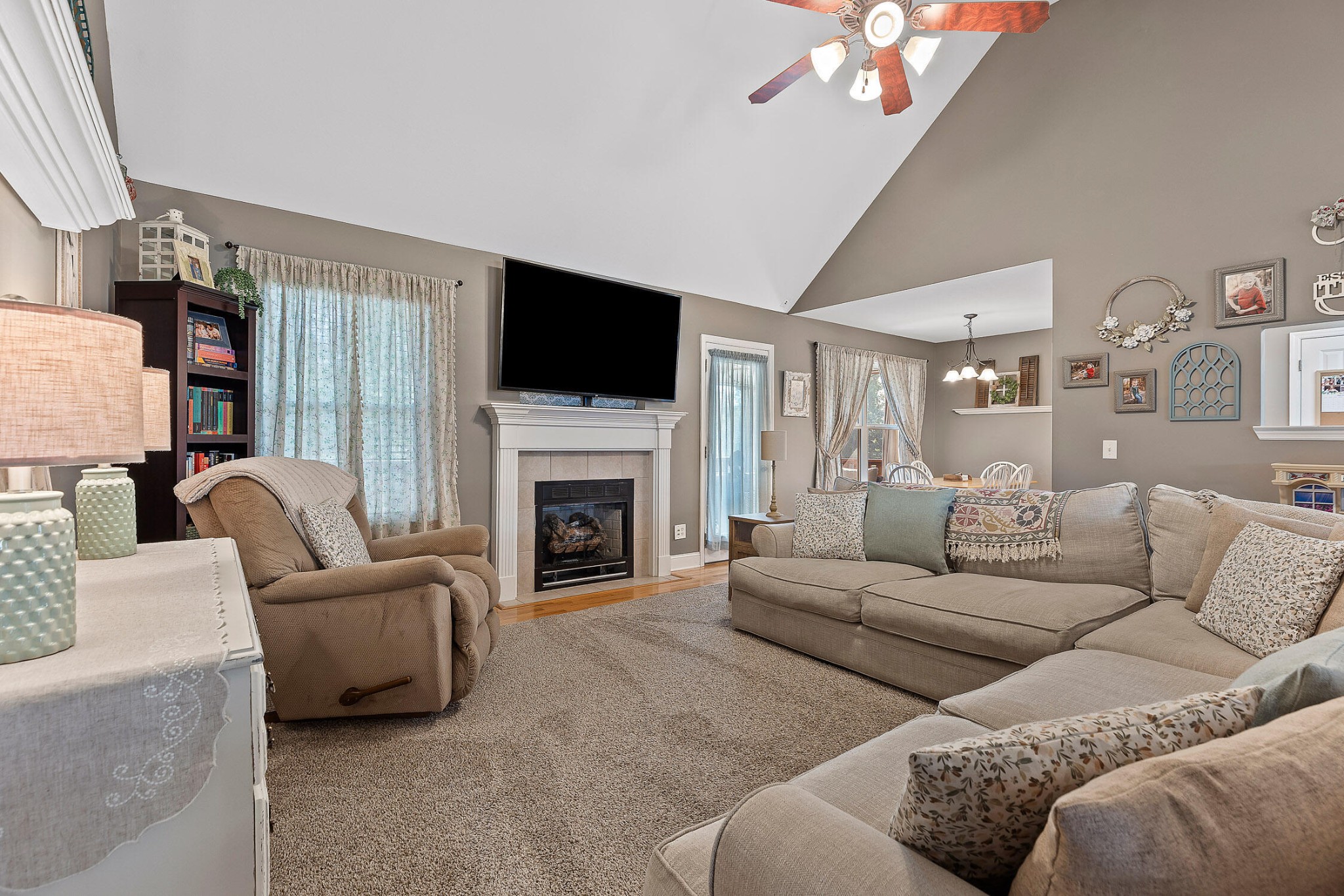 42 Willowbrook Drive Property Photo 13