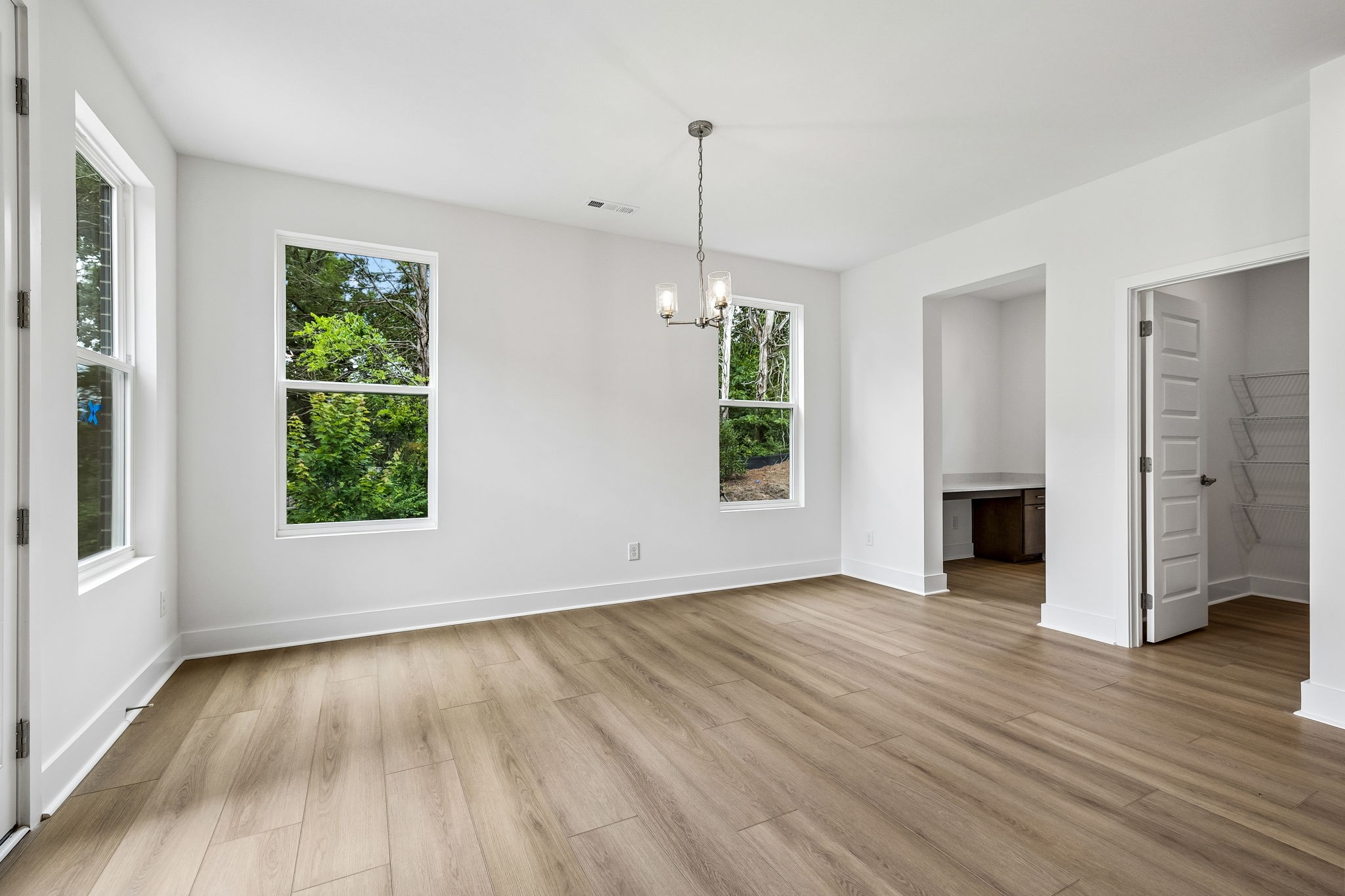 1174 Sydney Terrace Property Photo 25