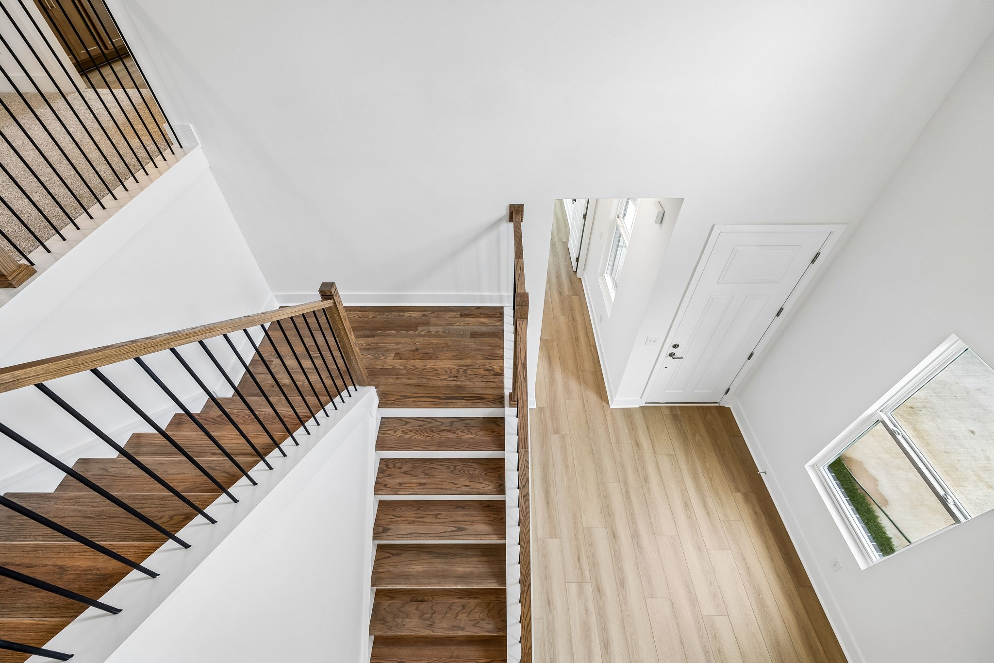 1174 Sydney Terrace Property Photo 32
