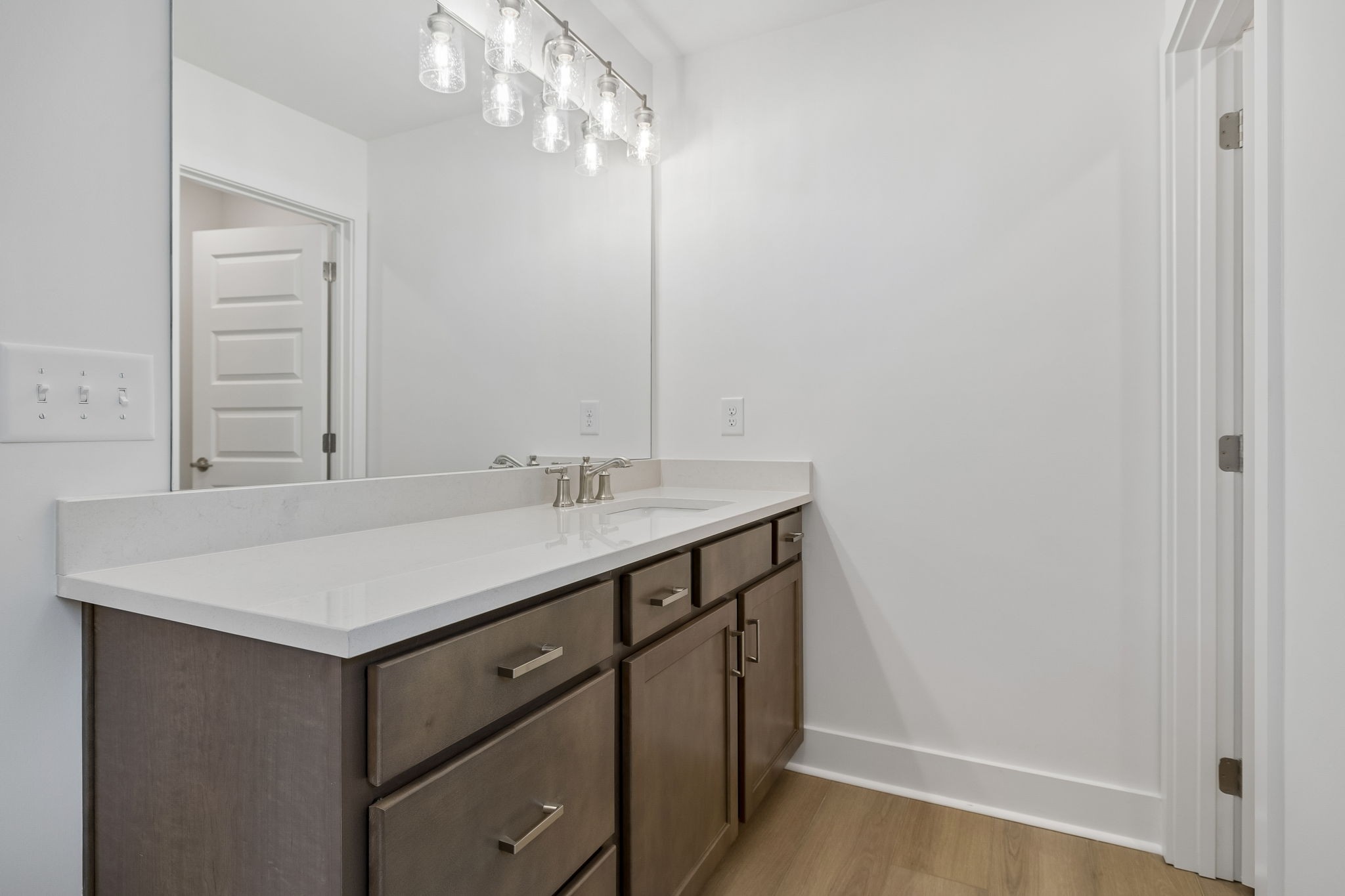 1174 Sydney Terrace Property Photo 42