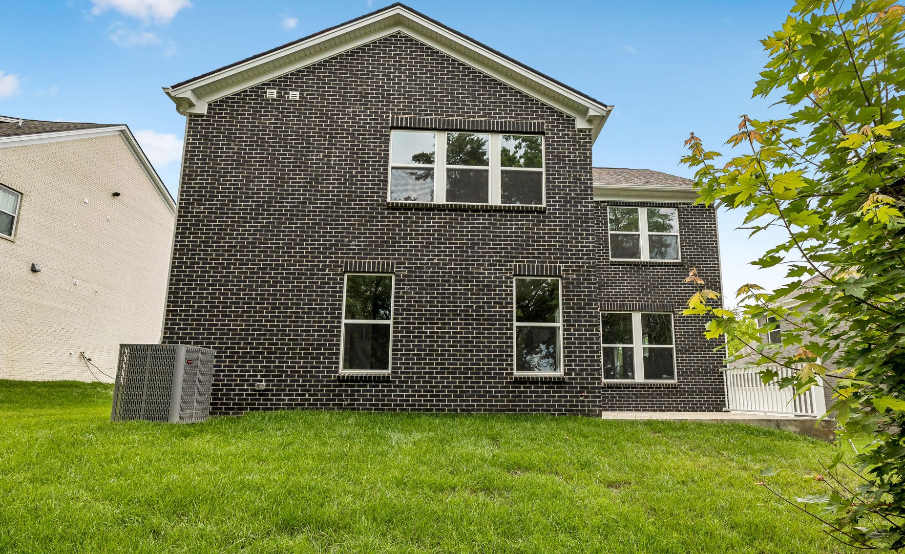 1174 Sydney Terrace Property Photo 61