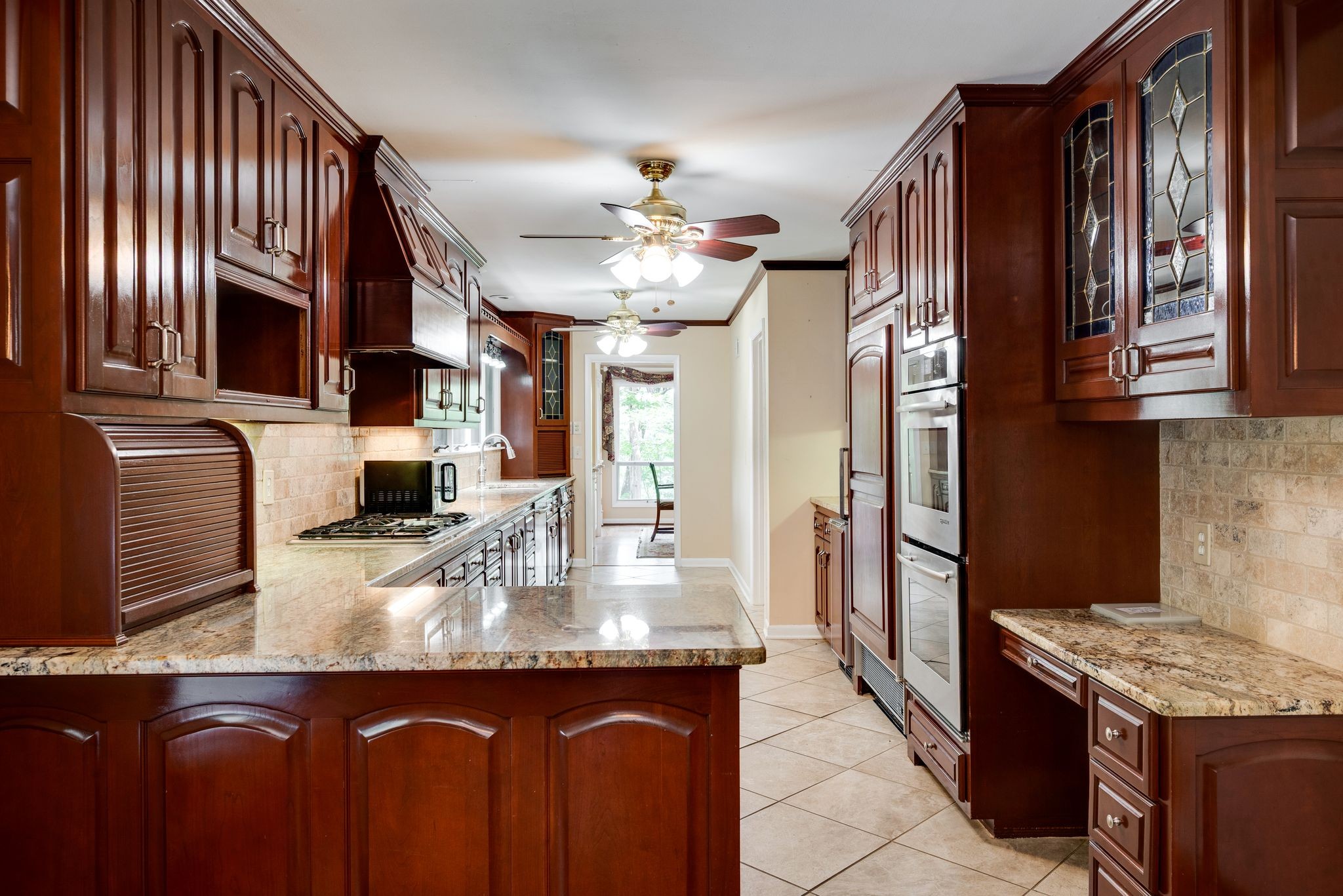 945 Forest Acres Ct Property Photo 11