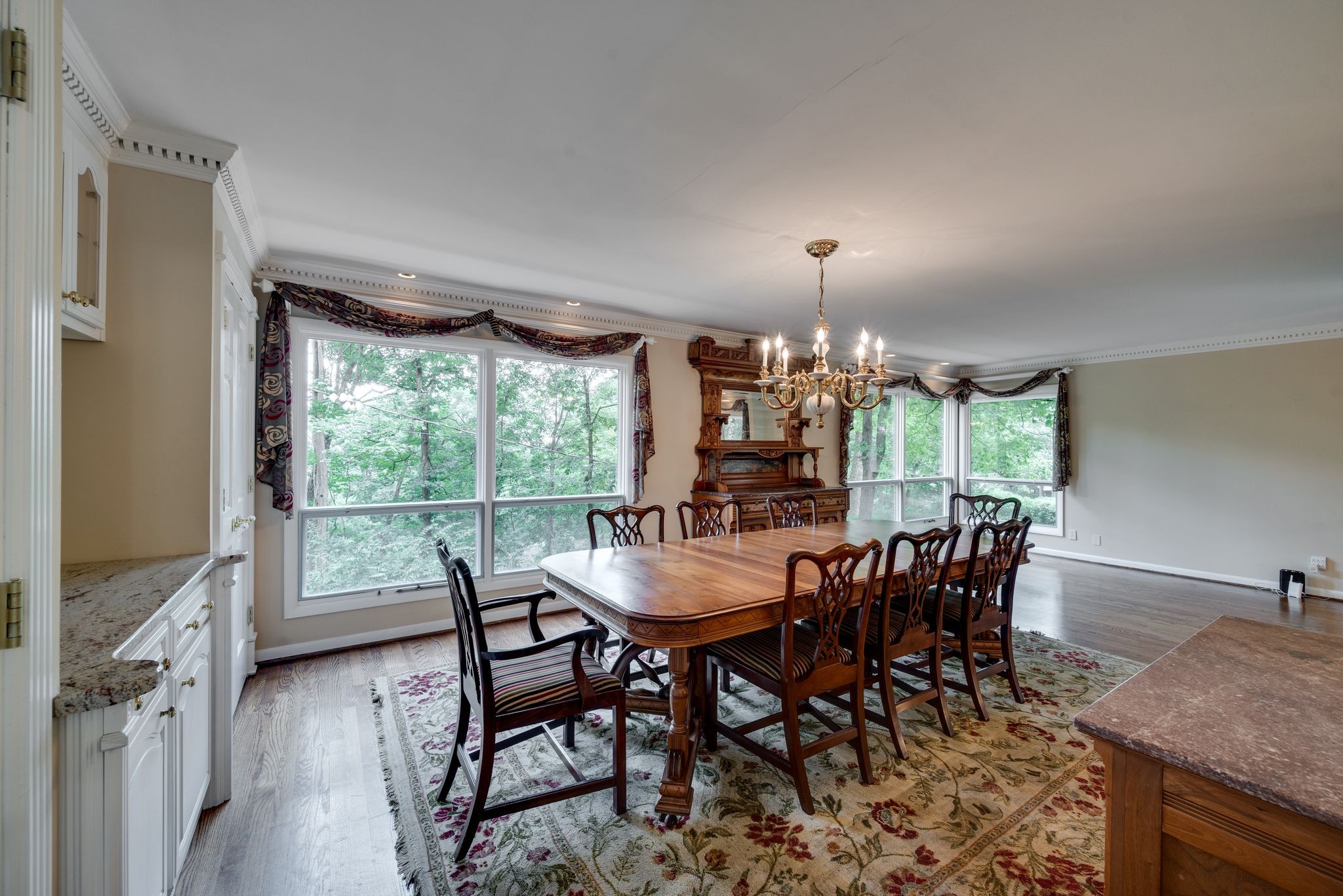 945 Forest Acres Ct Property Photo 14