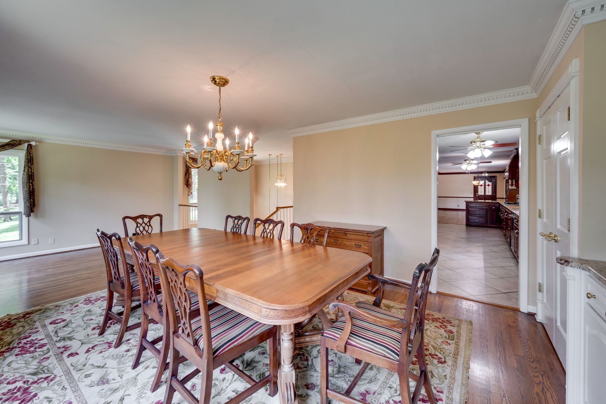 945 Forest Acres Ct Property Photo 16