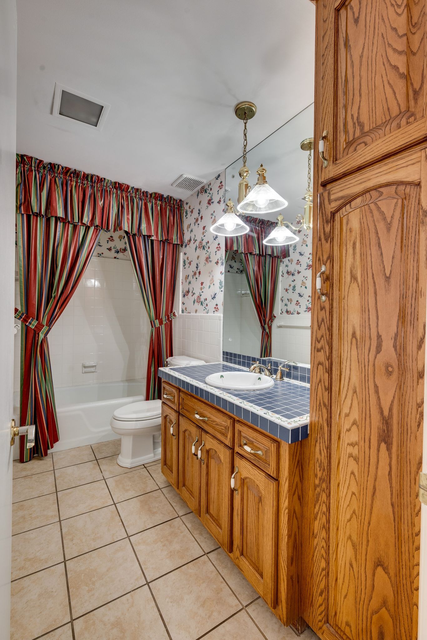945 Forest Acres Ct Property Photo 18