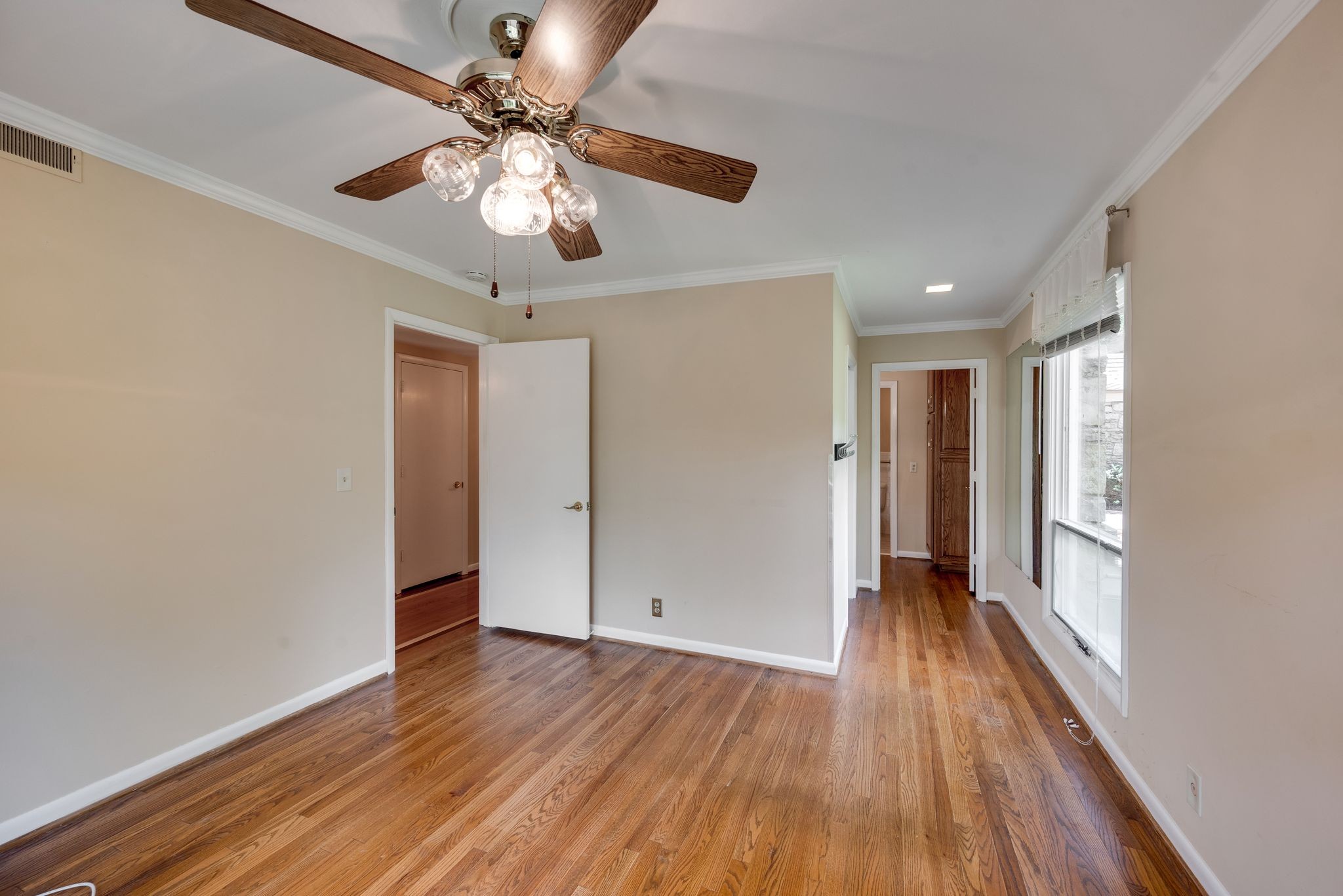 945 Forest Acres Ct Property Photo 27
