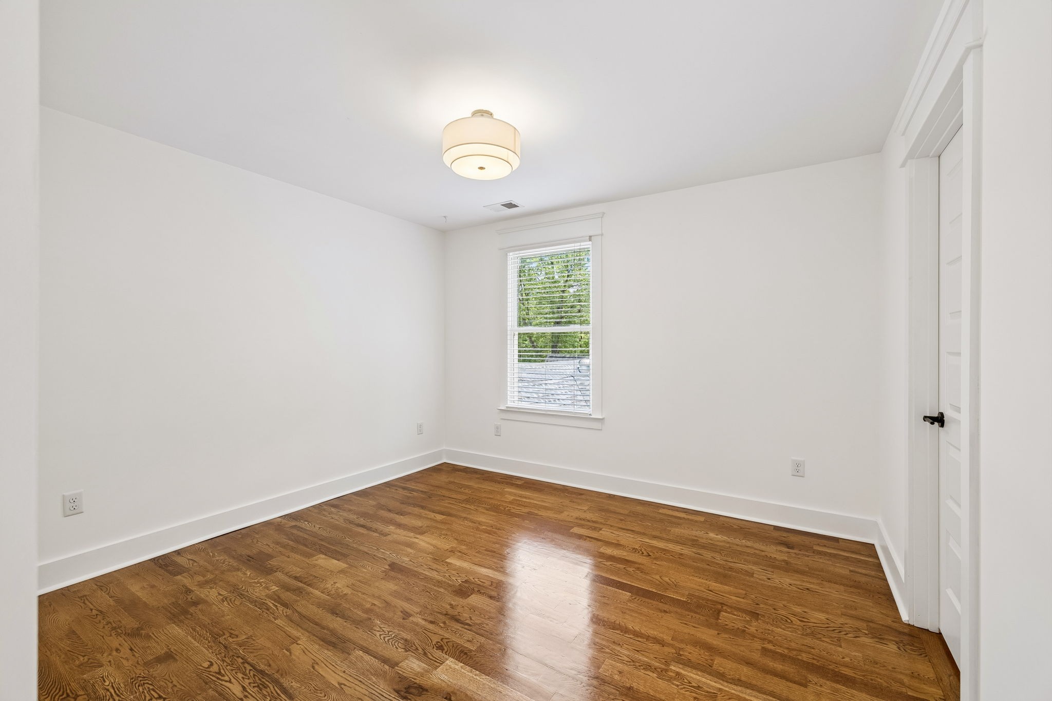 1212a Pennock Ave Property Photo 36