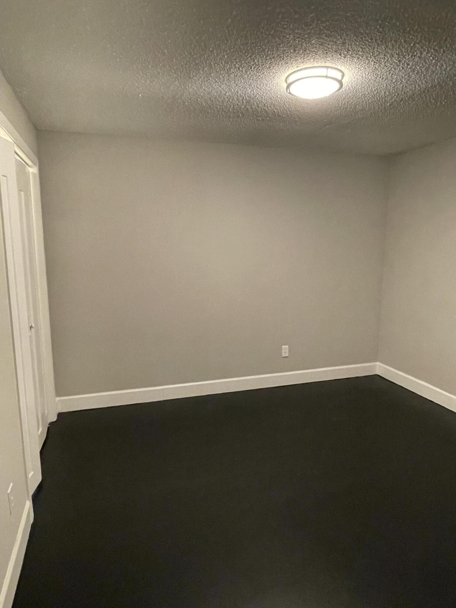 650 Railroad Street, Ne Property Photo 6