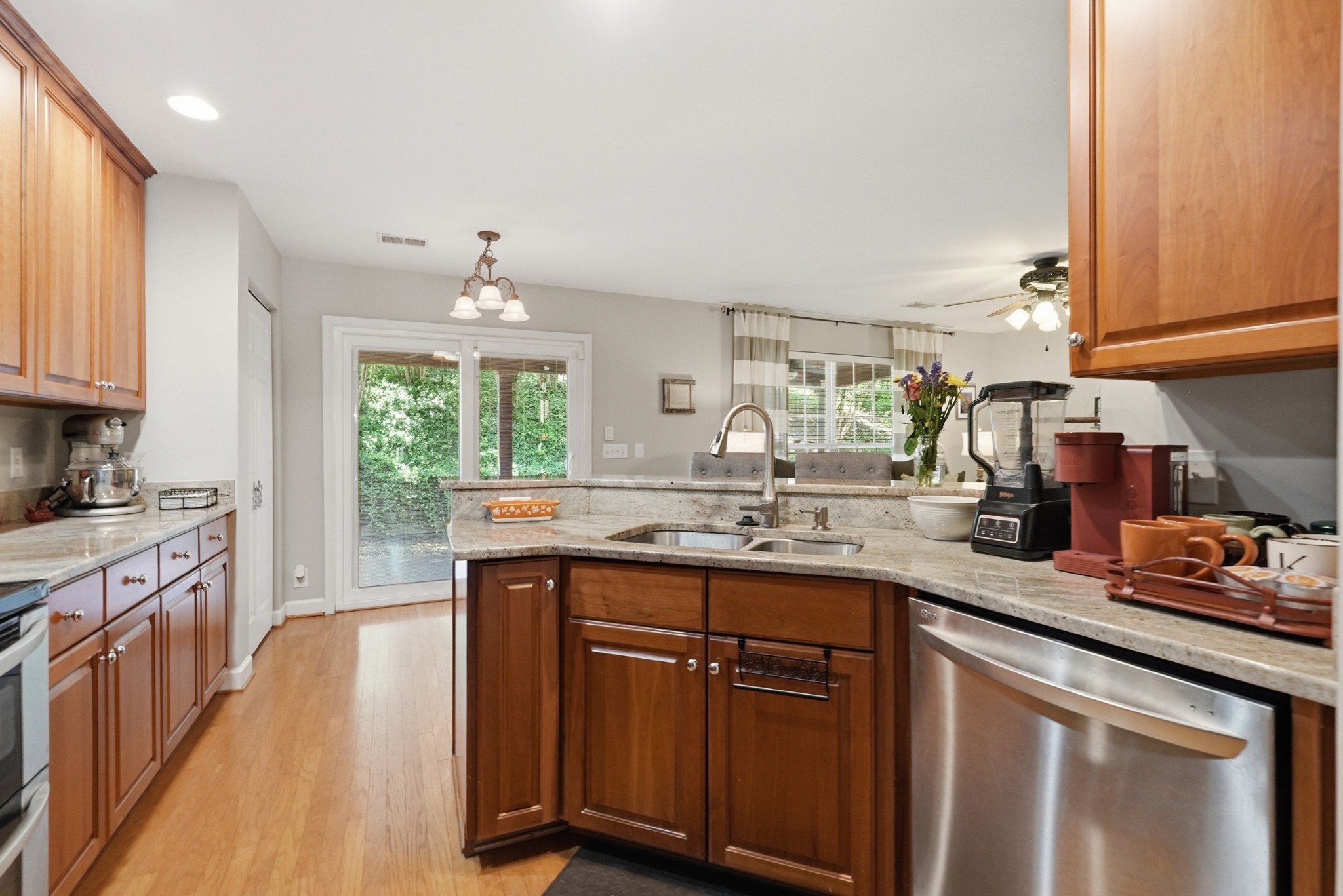 1109 Olde Cameron Ln Property Photo 11