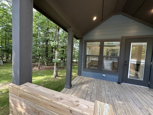 166 White Oak Court Property Photo 7