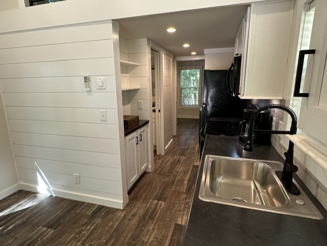 166 White Oak Court Property Photo 13