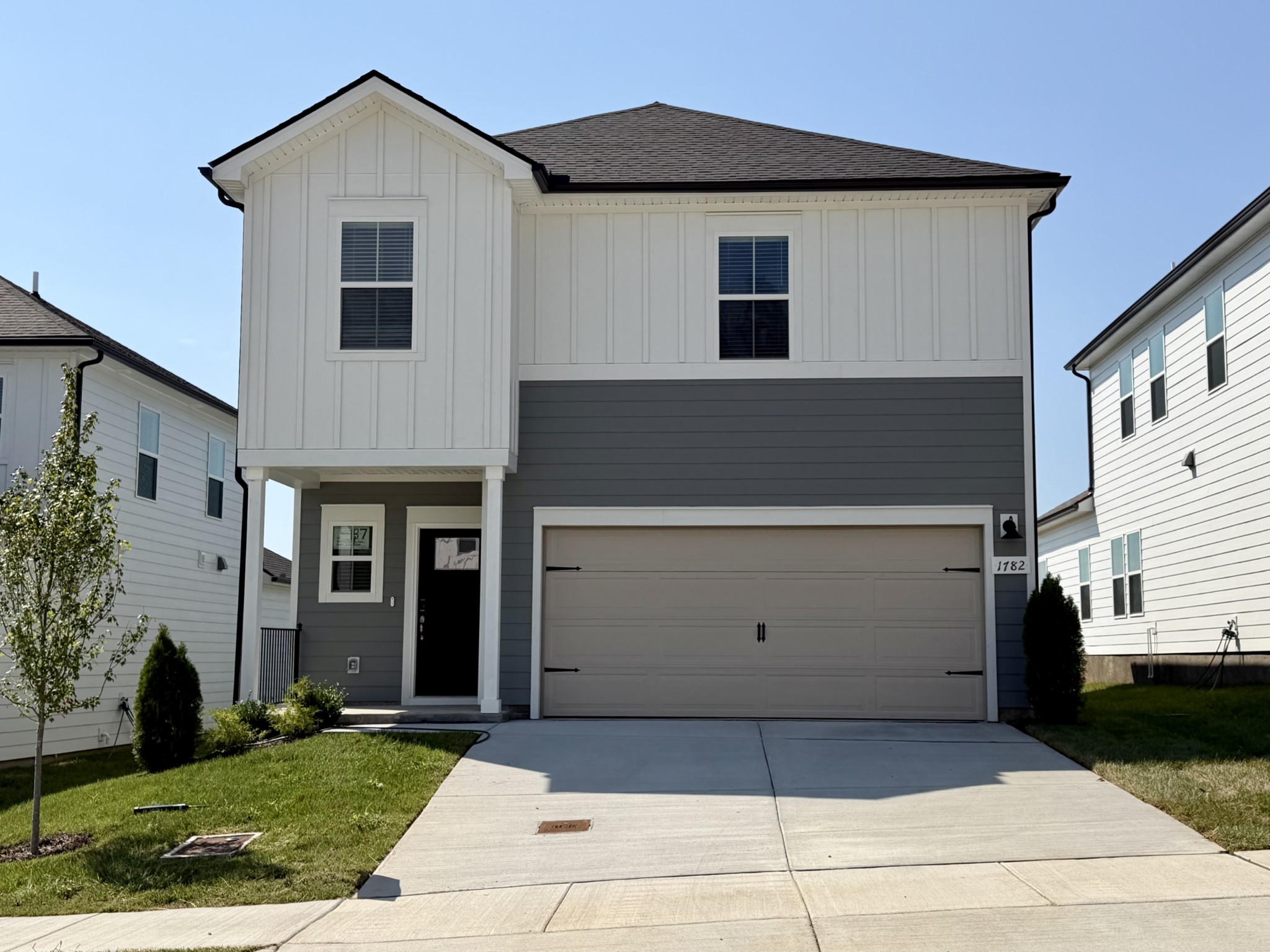 1782 Flora Grv Property Photo 1
