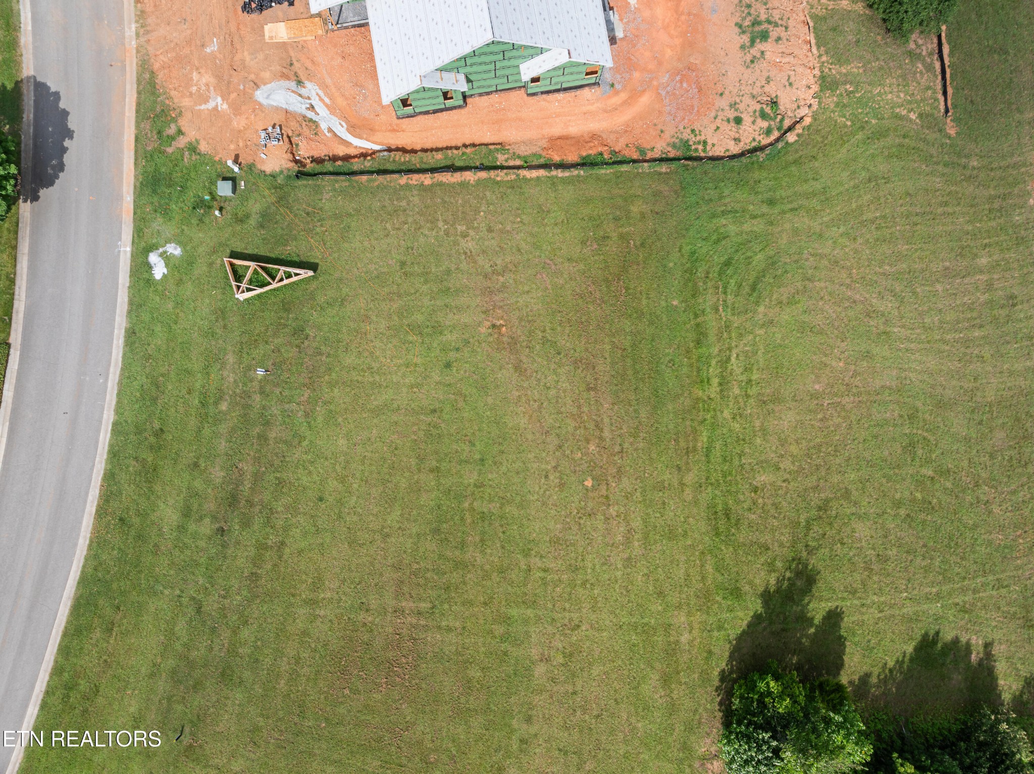2619 Persimmon Ridge Property Photo 4