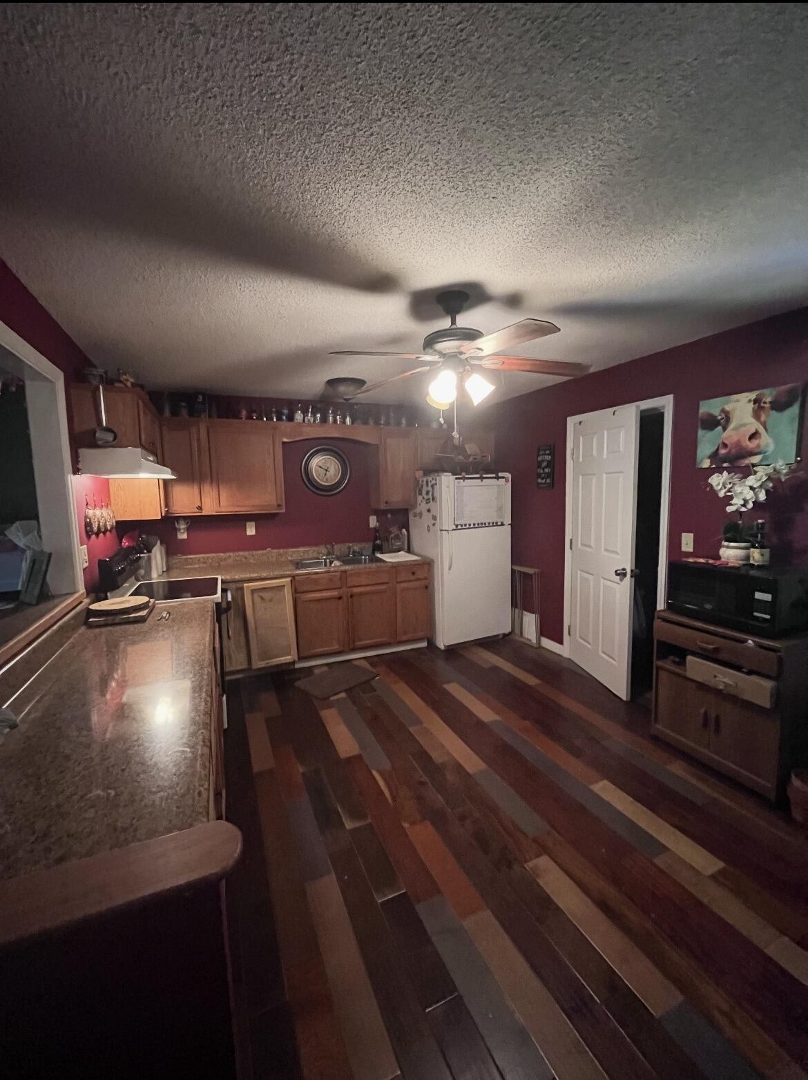 4062 Corinth Road Property Photo 5