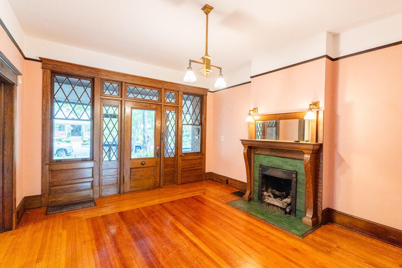 463 Centenary Avenue, Nw Property Photo 15