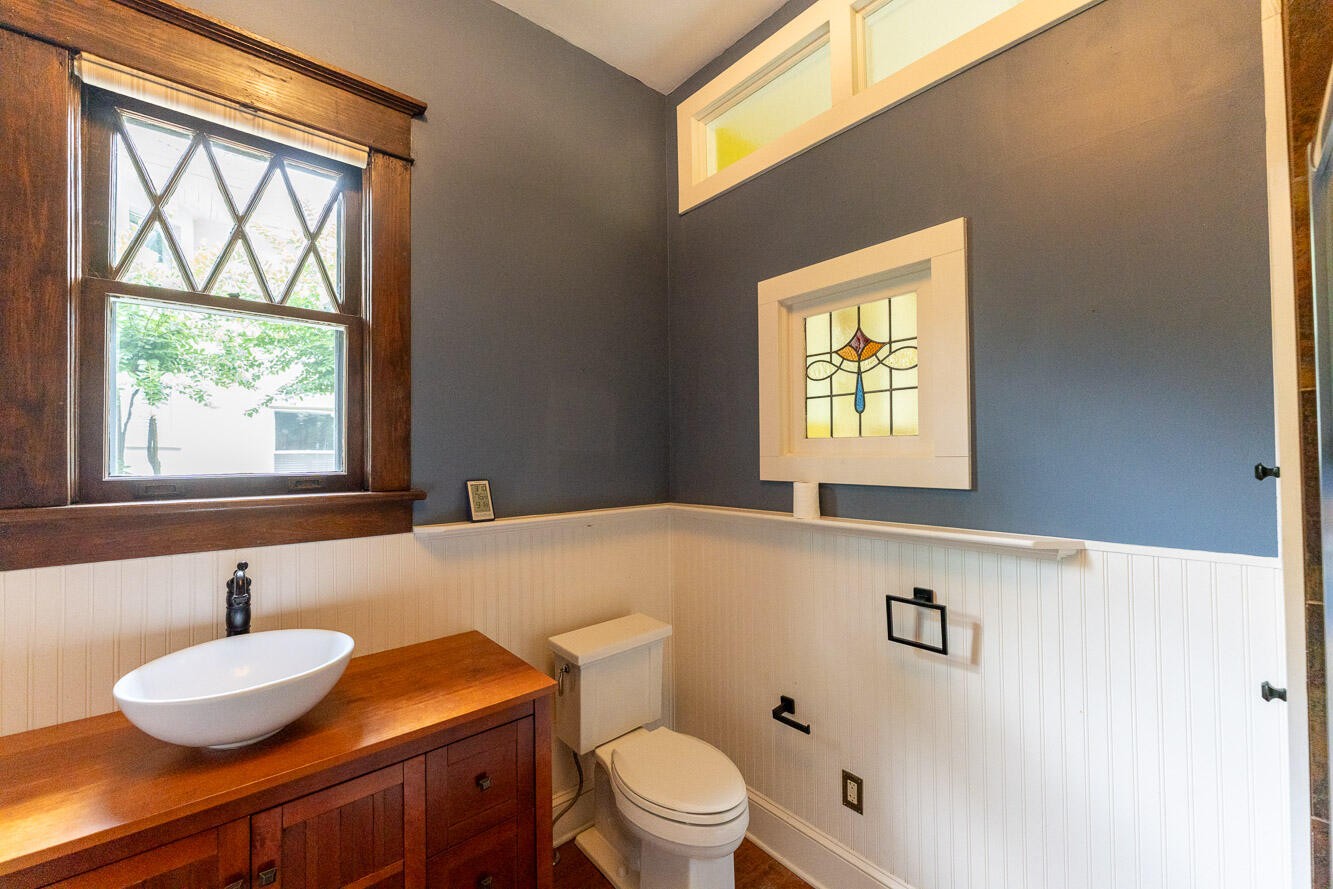 463 Centenary Avenue, Nw Property Photo 25