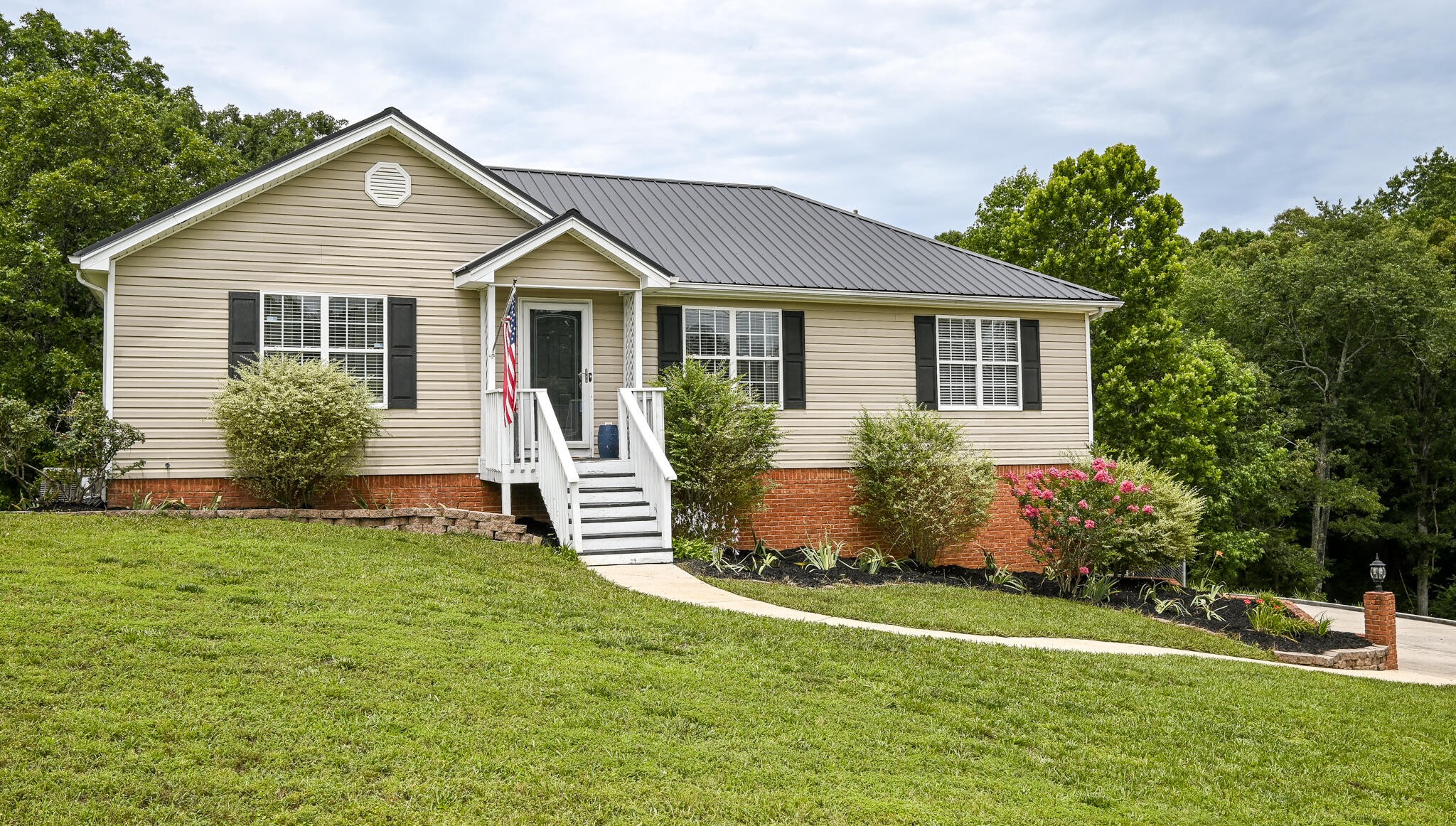 2214 N Fork Drive Property Photo 45