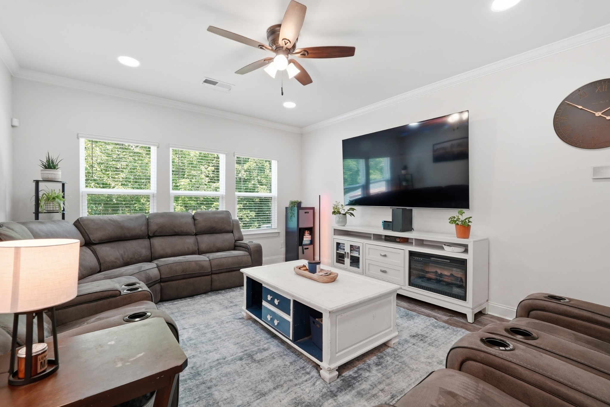 1078 Holland Ridge Way Property Photo 6