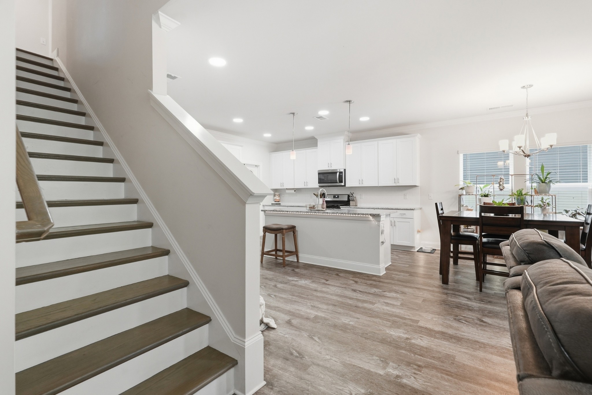 1078 Holland Ridge Way Property Photo 8