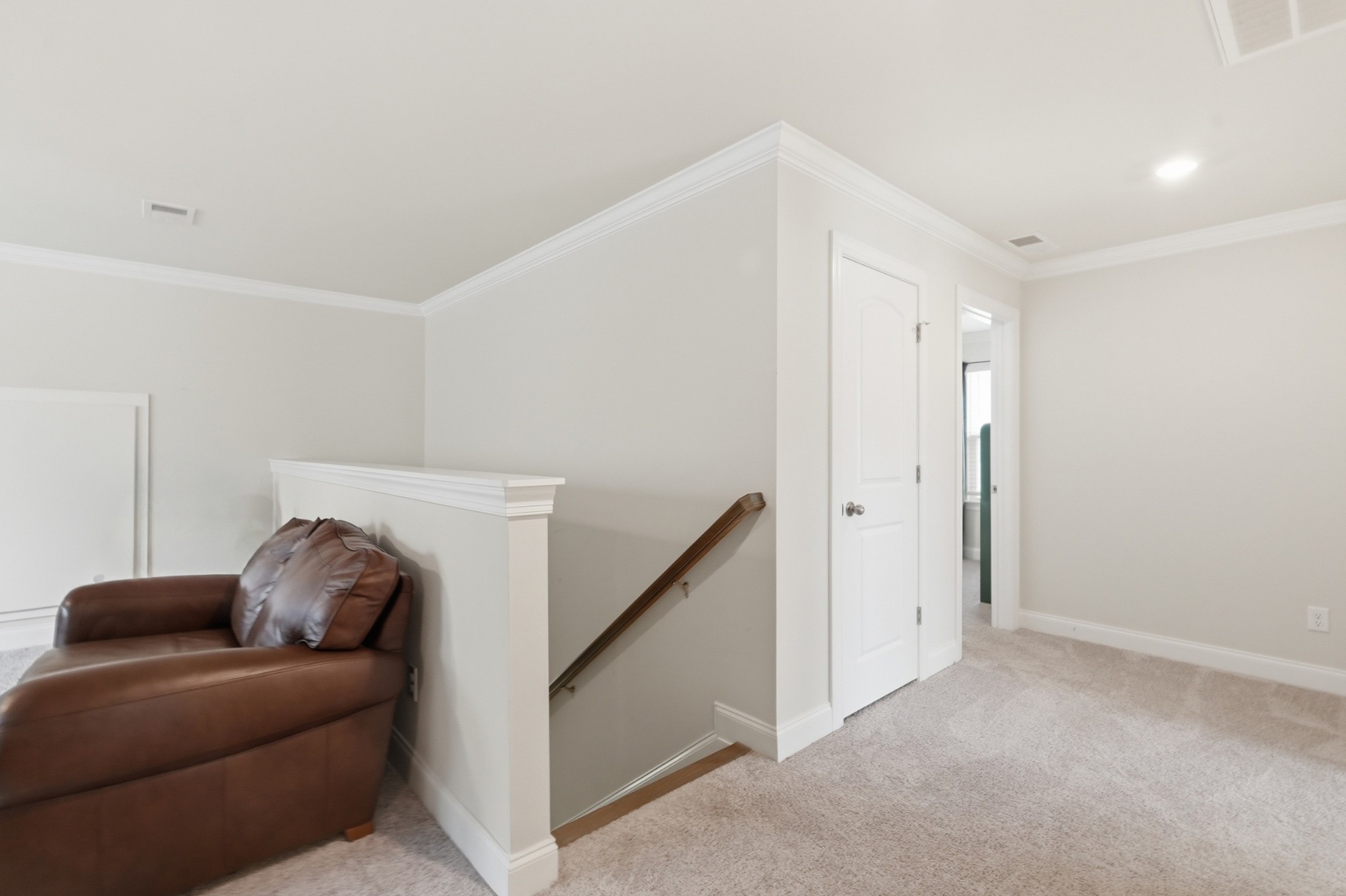 1078 Holland Ridge Way Property Photo 13