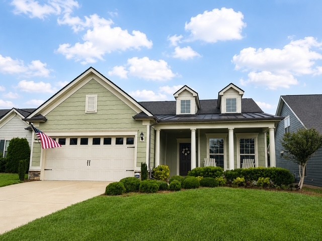 1775 Humphreys Gln Property Photo 1
