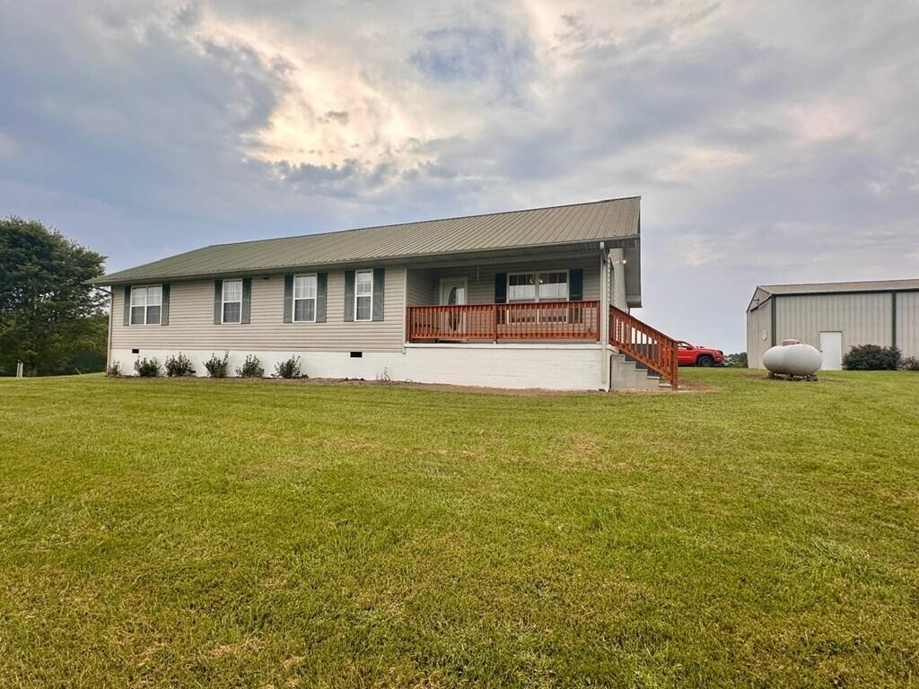 12343 Griffith Road Property Photo 3