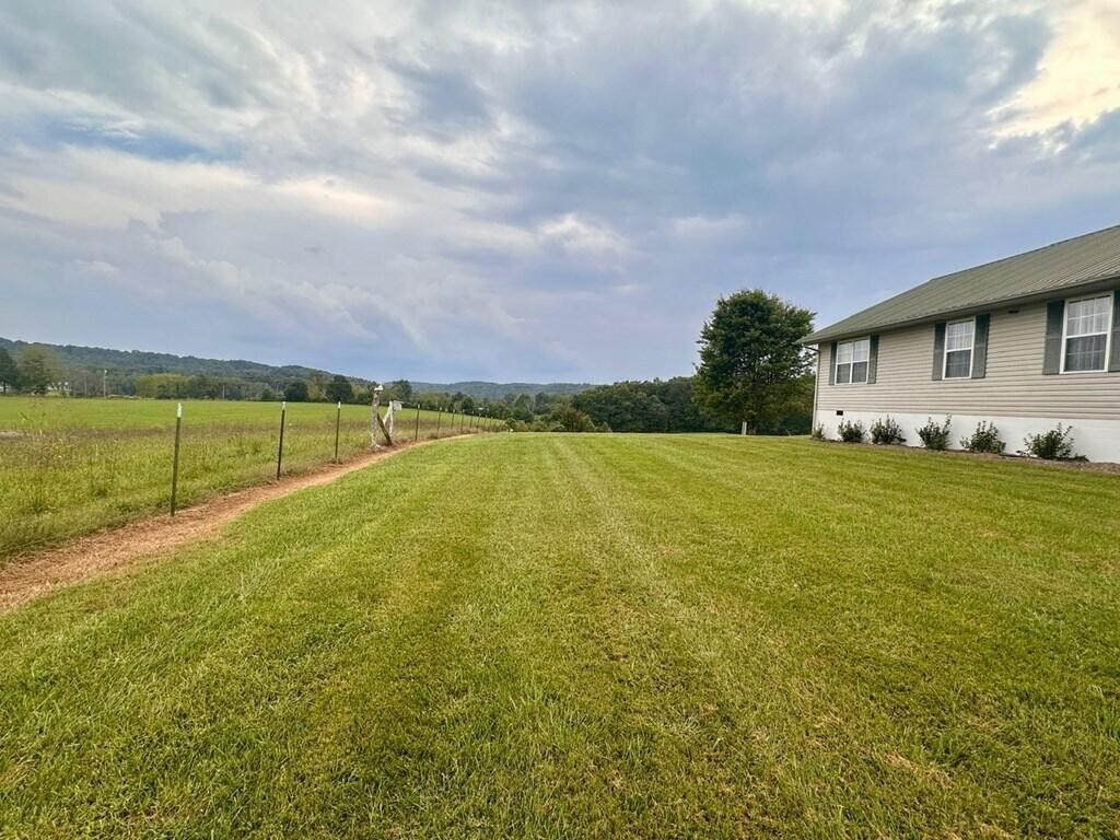 12343 Griffith Road Property Photo 23