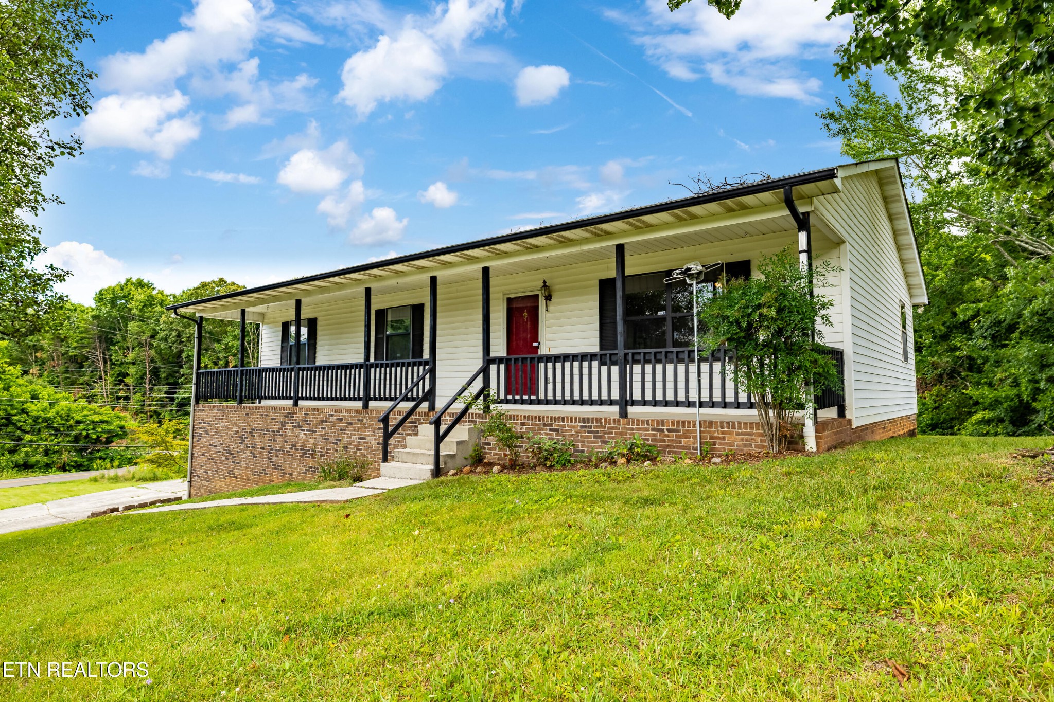 2710 Timberline Drive