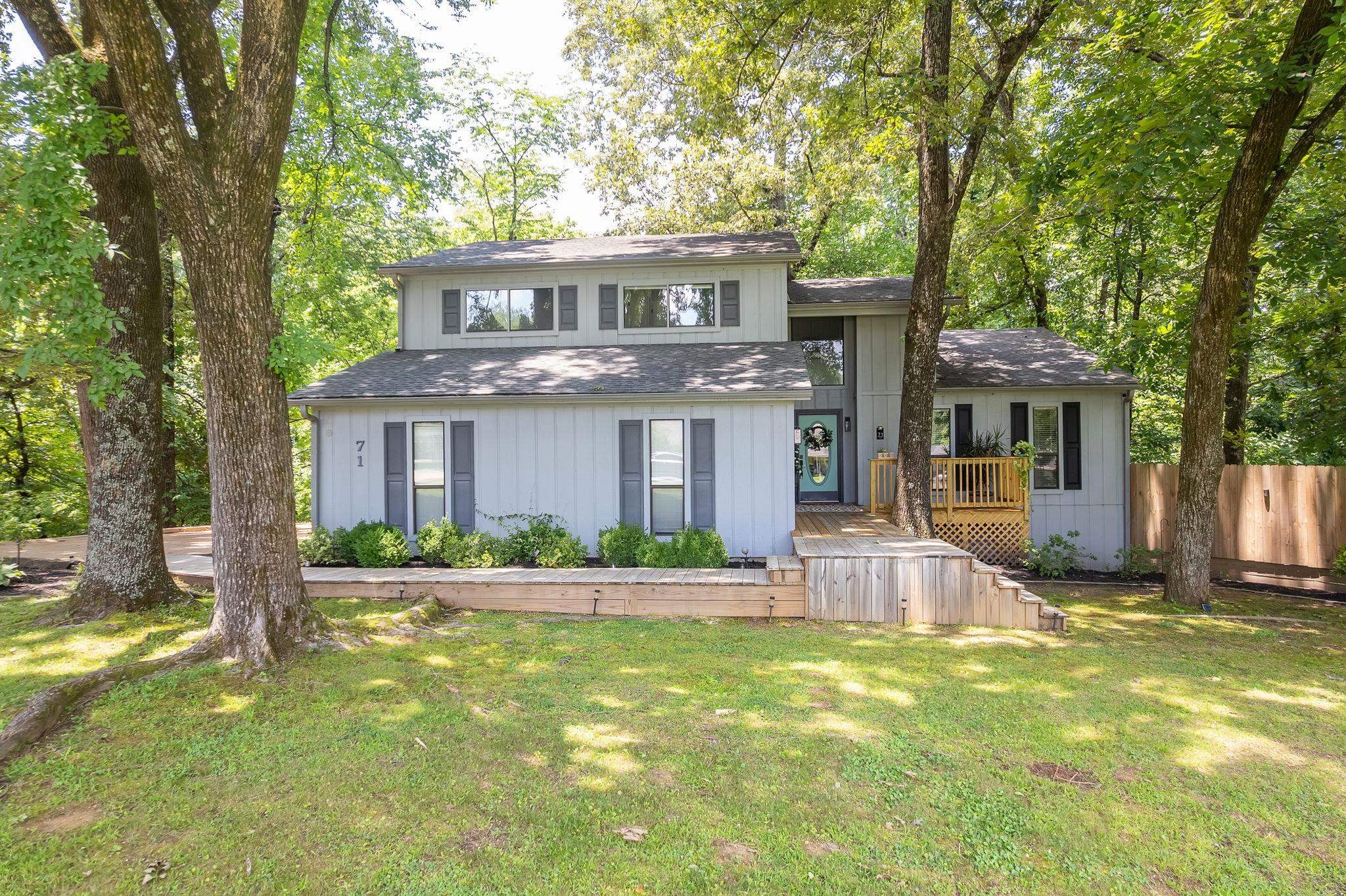 71 Colonial Cv Property Photo 1