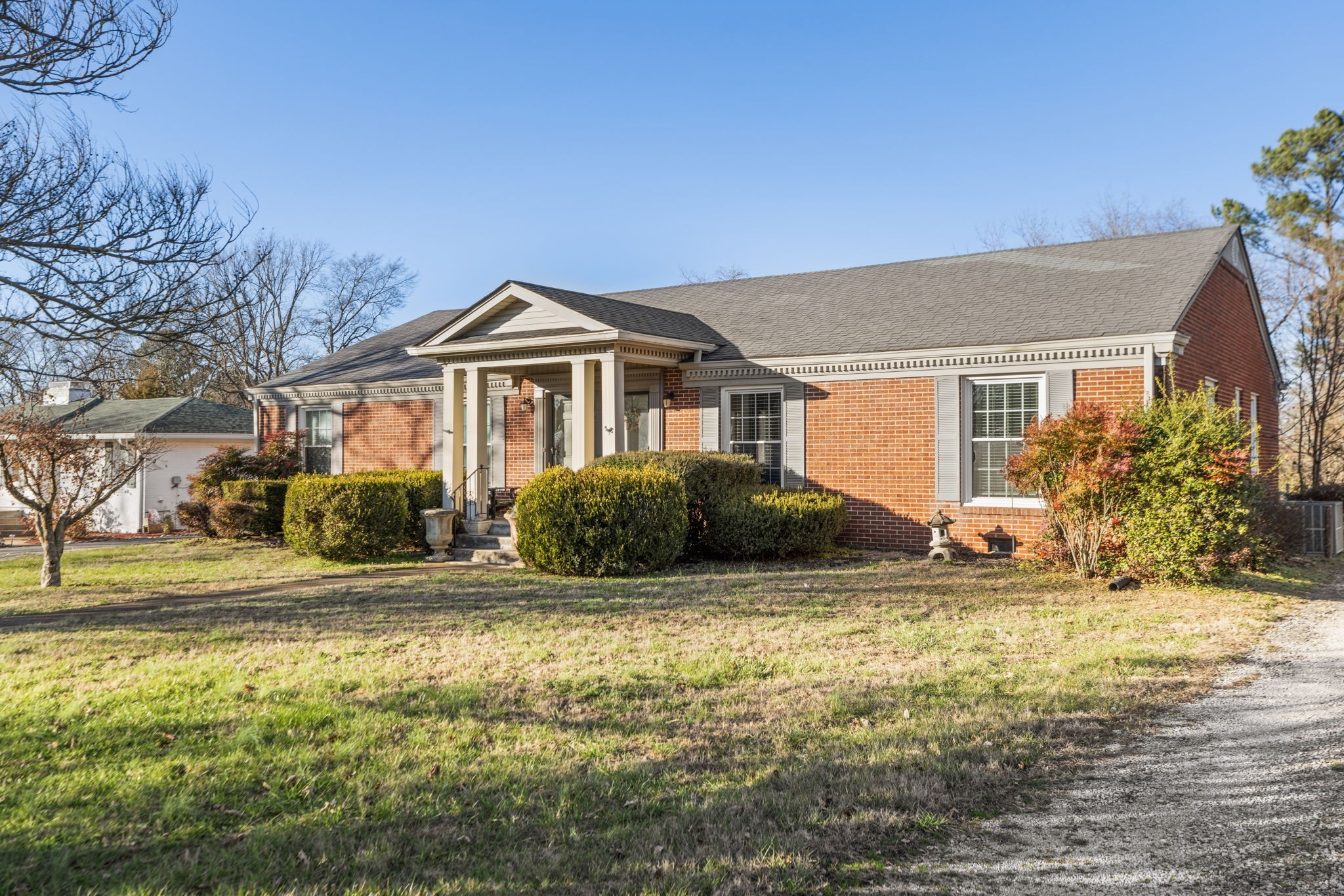 1102 Hiwassee Dr Property Photo 1