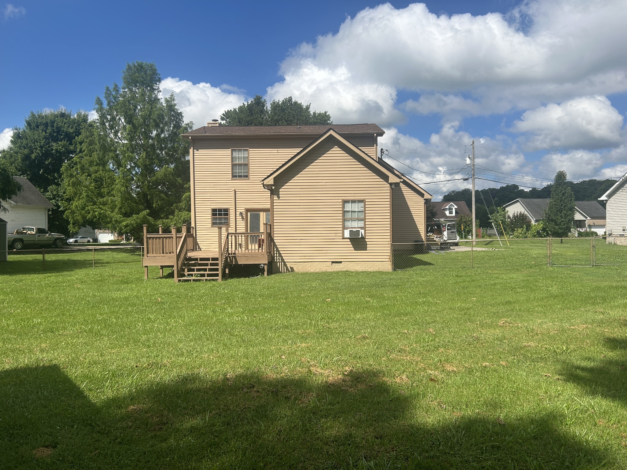 106 Elkmont Pl Property Photo 4