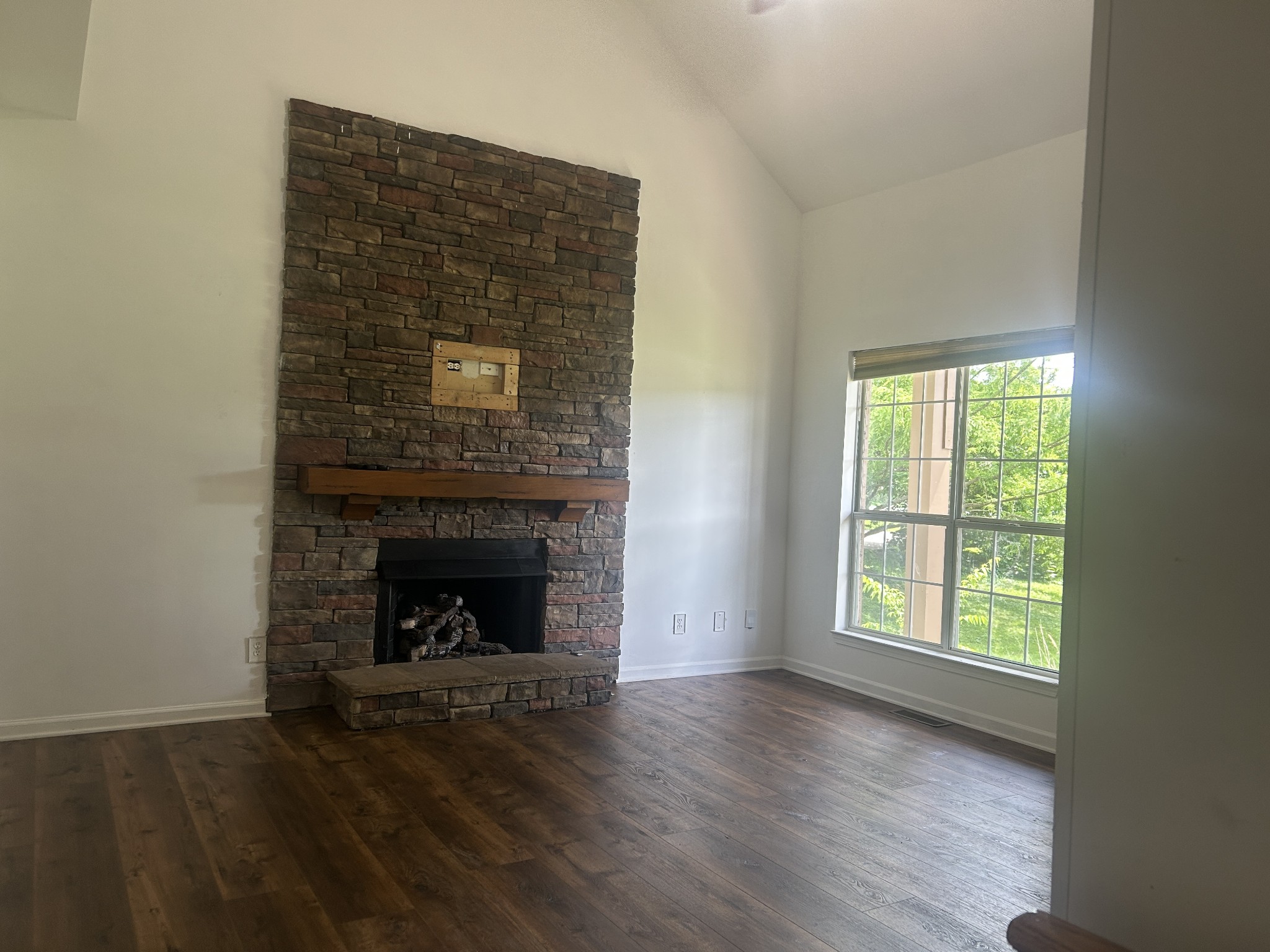 106 Elkmont Pl Property Photo 10