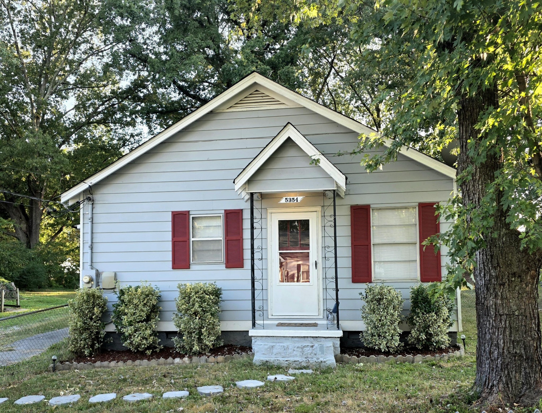 5354 Greenbriar Road Property Photo 1