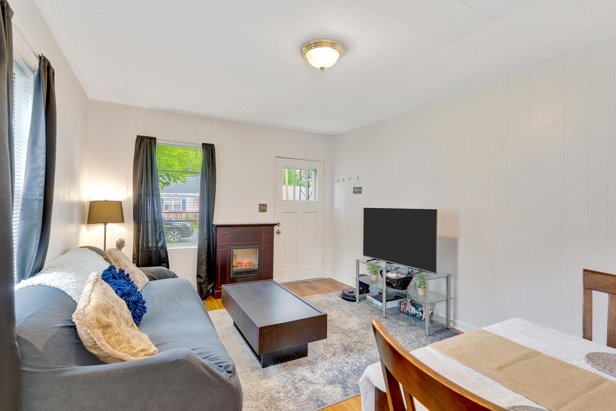 5354 Greenbriar Road Property Photo 6