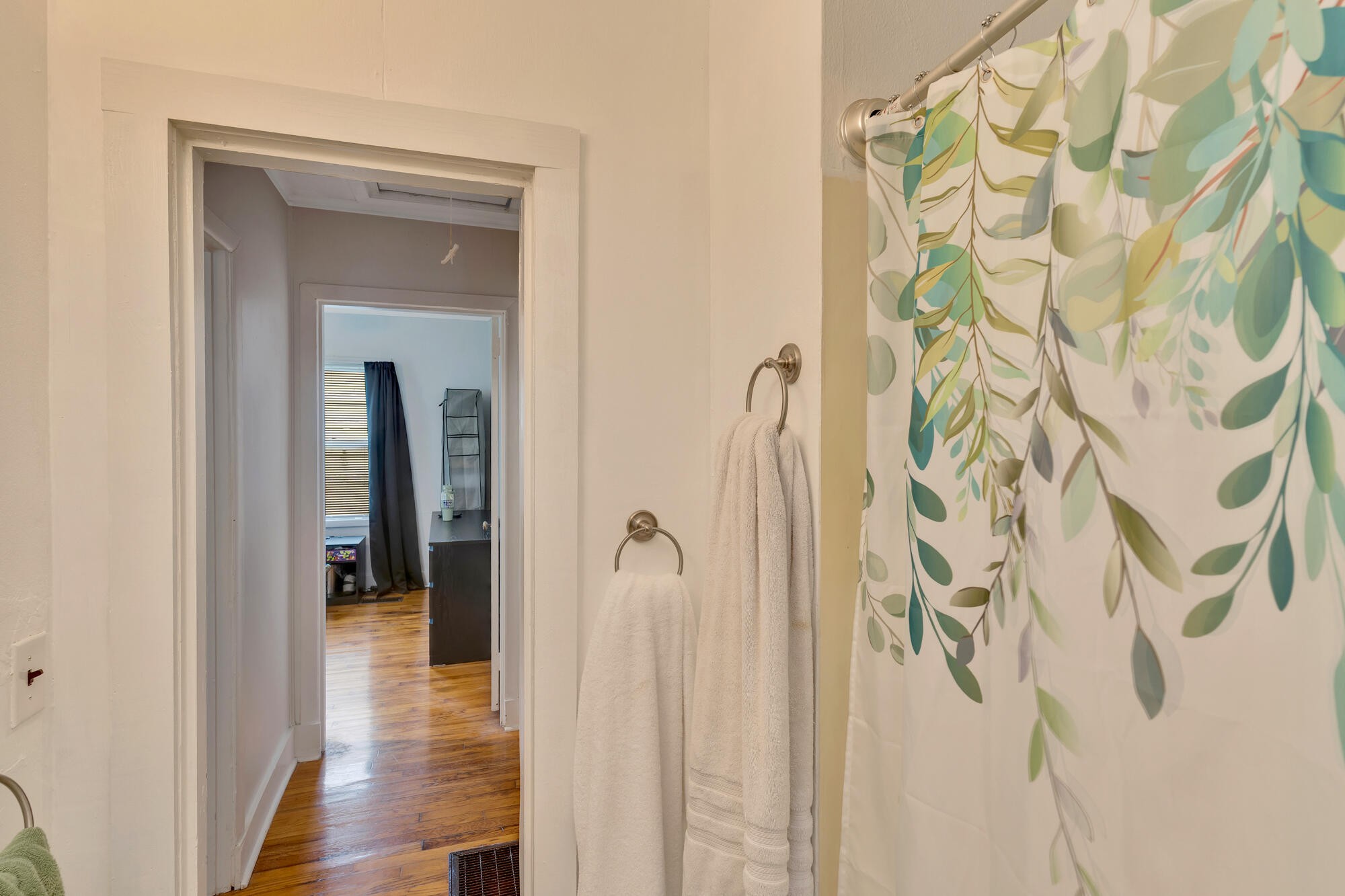 5354 Greenbriar Road Property Photo 13