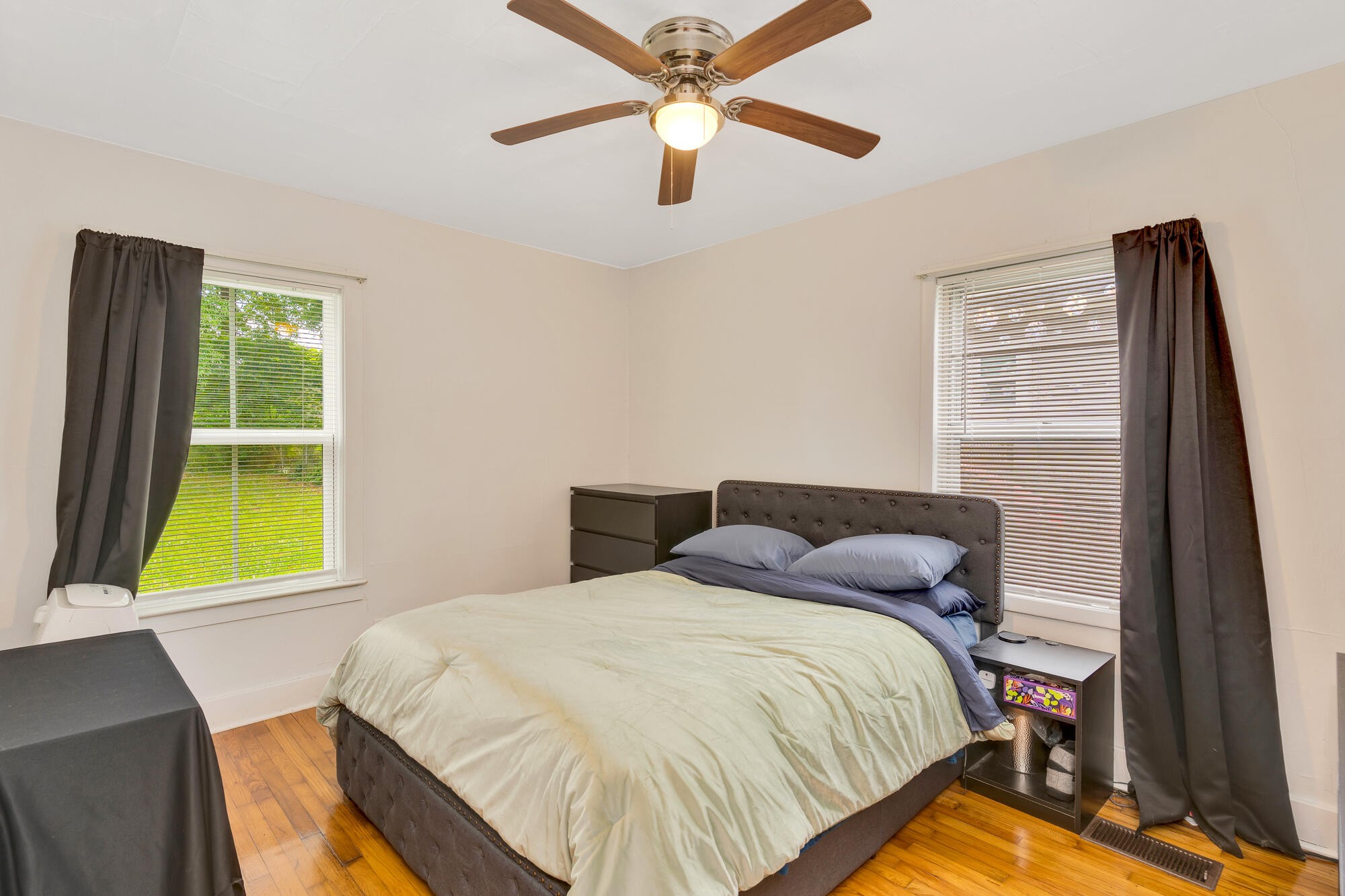 5354 Greenbriar Road Property Photo 14