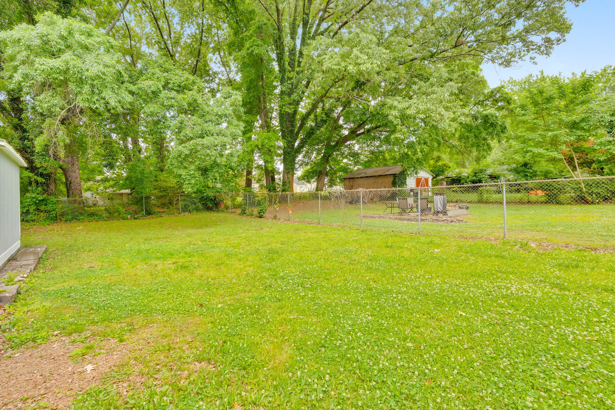 5354 Greenbriar Road Property Photo 17