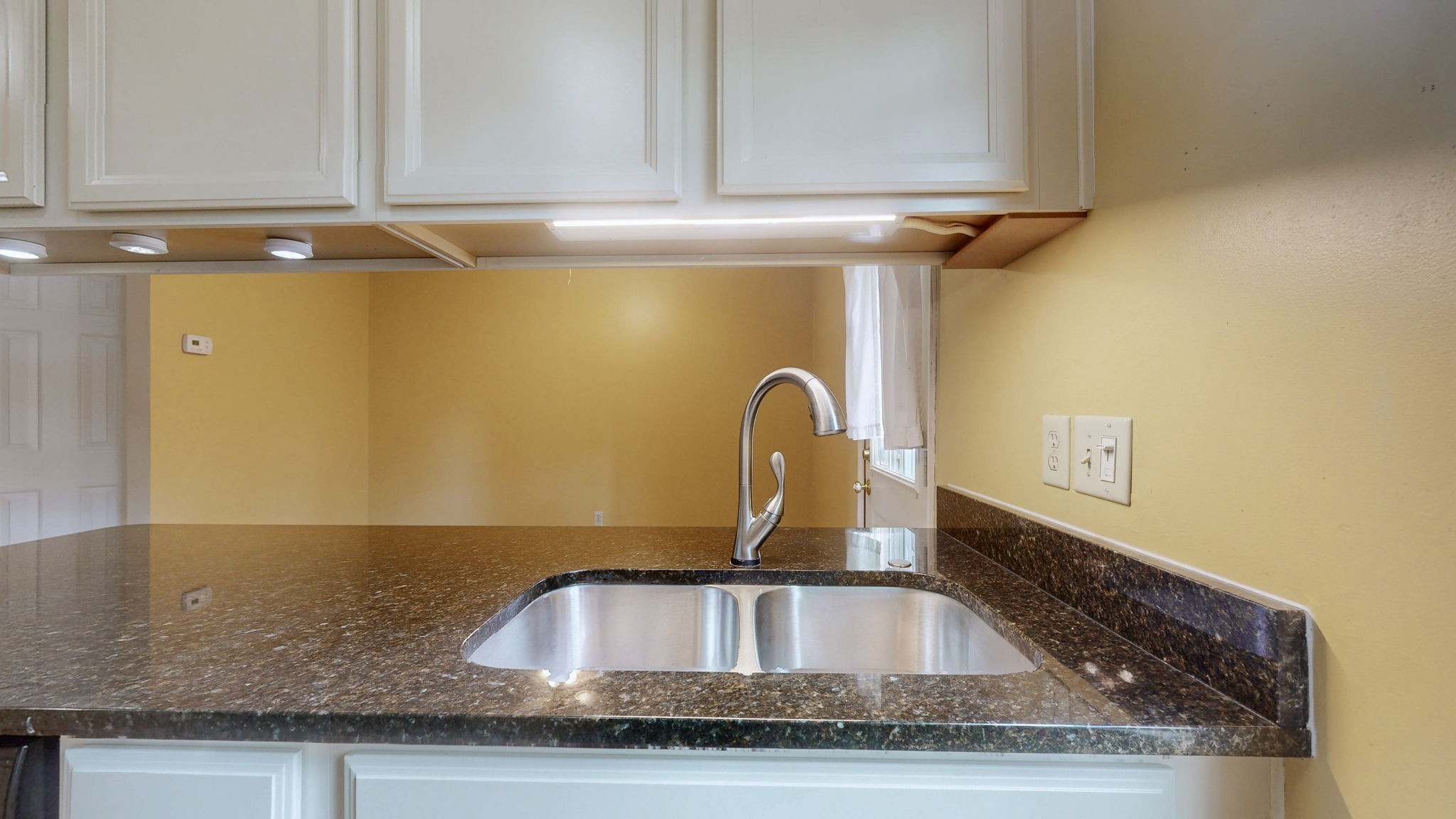 102 Thistle Ln Property Photo 13