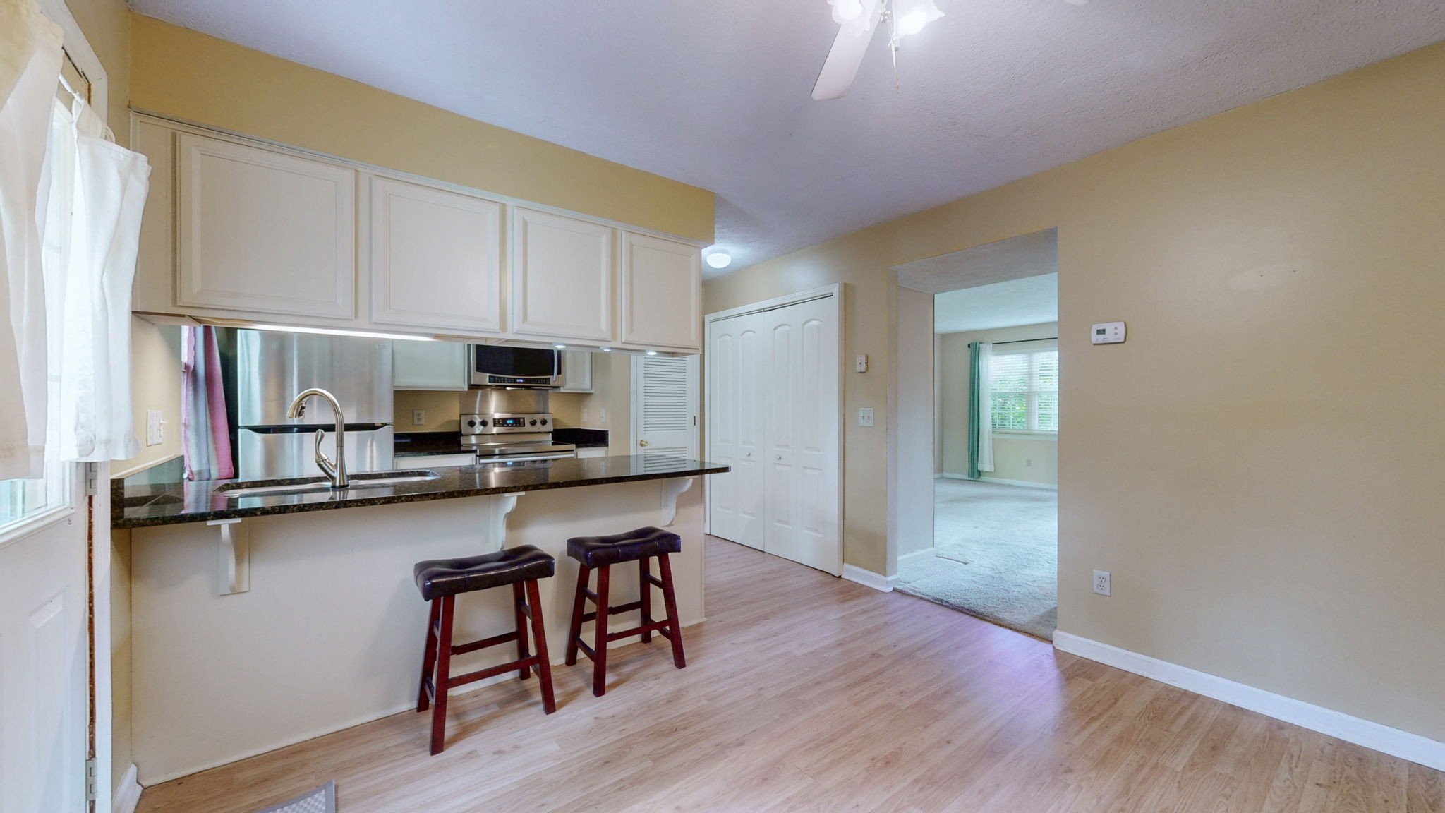 102 Thistle Ln Property Photo 14